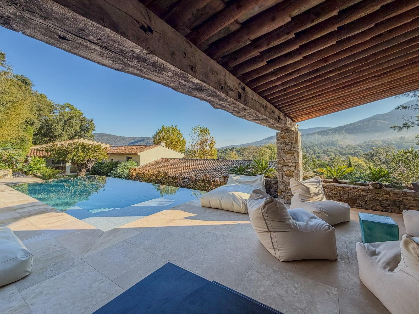 Maison à vendre à La Môle, 245 m²