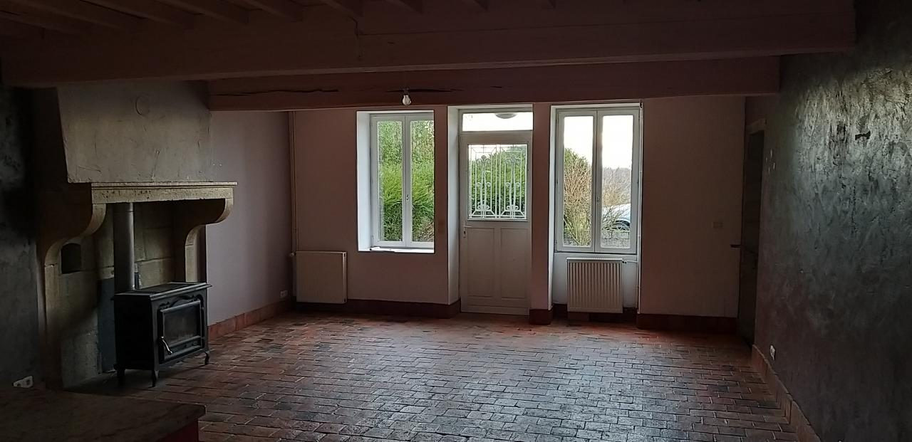 Maison 6 pièces 210 m² · à Saint-Martin-de-la-Mer · 210 m² · 145 000 €