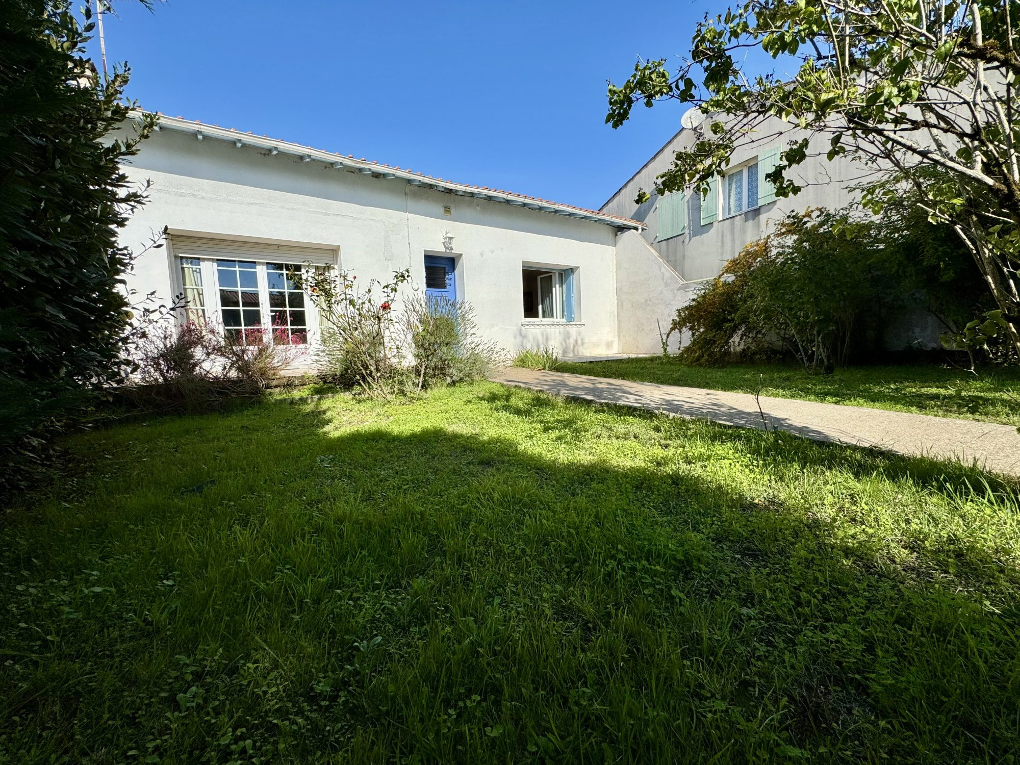 Maison à vendre à Breuillet, 217 m²