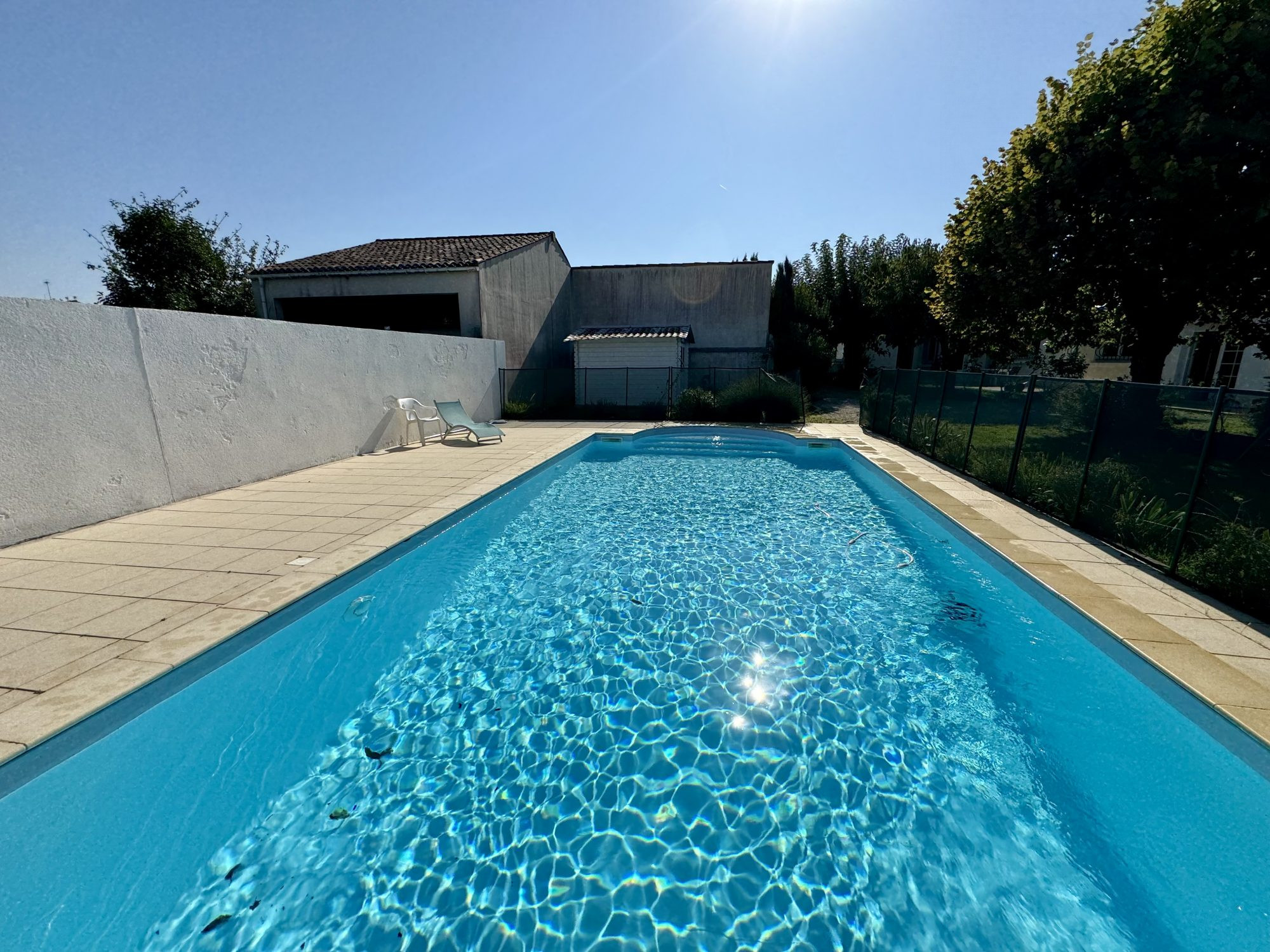 Maison à vendre à Breuillet, 217 m²