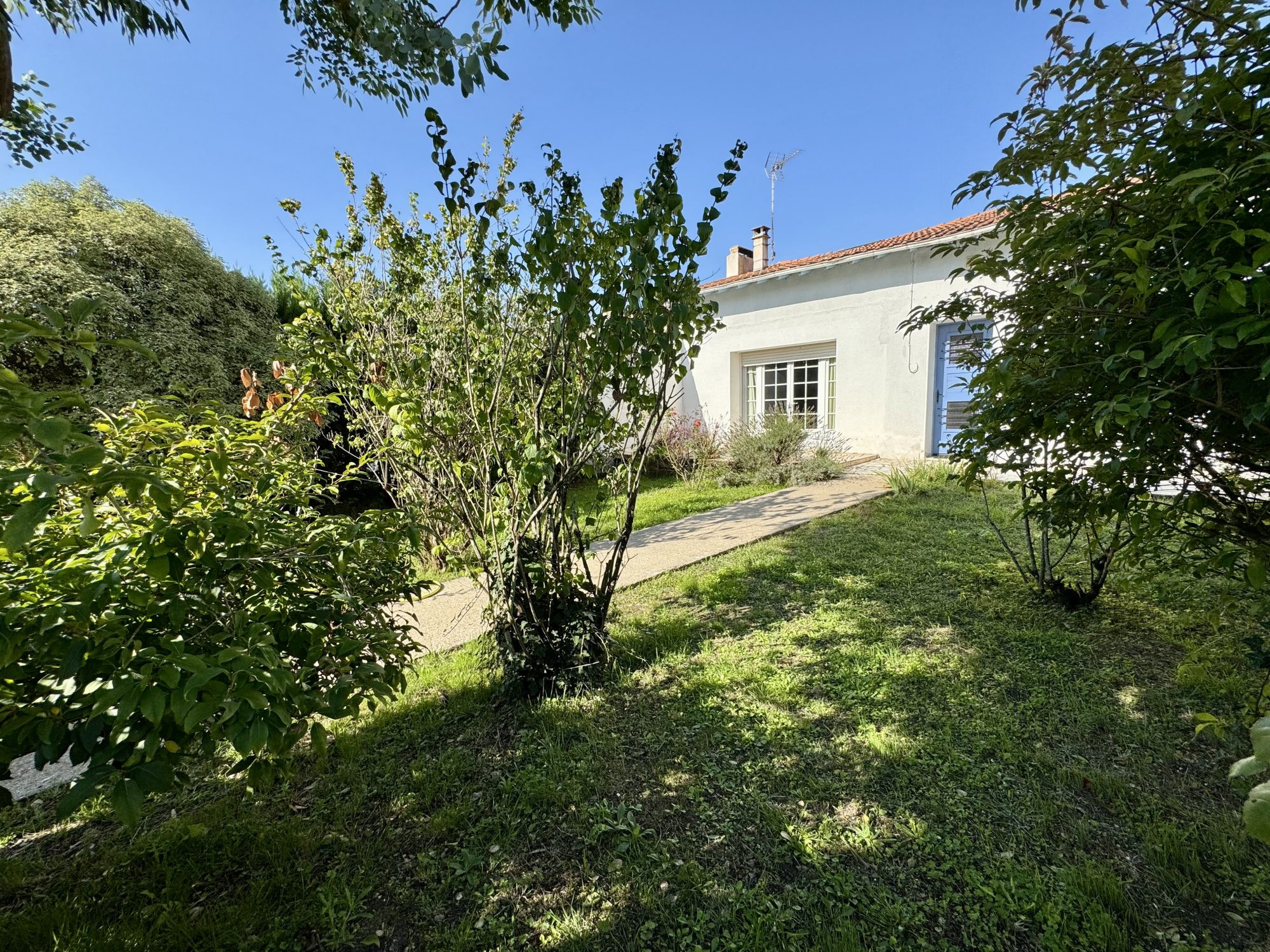 Maison à vendre à Breuillet, 217 m²