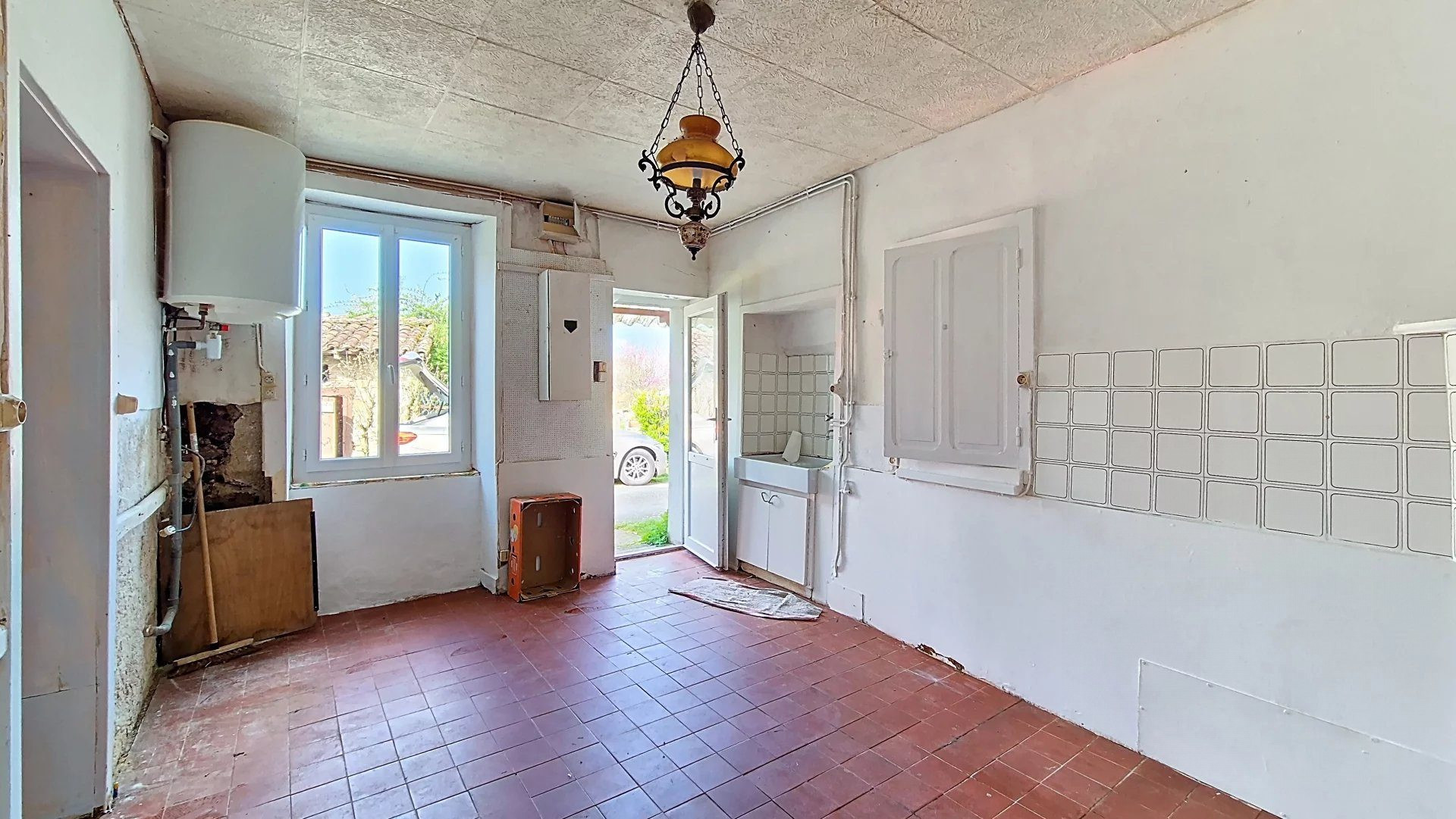 Maison 3 pièces 48 m² · à Brigueuil · 48 m² · 34 000 €