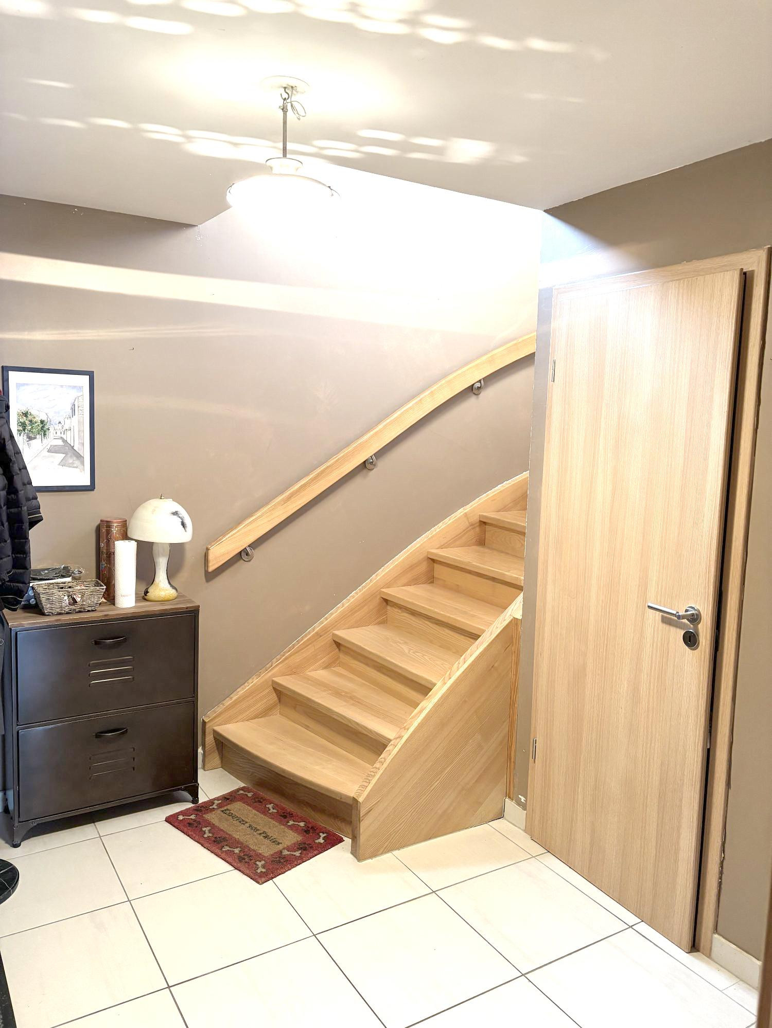 Logement indépendant dans corps de ferme rénové – 6 pièces piscine