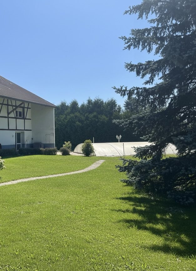 Logement indépendant dans corps de ferme rénové – 6 pièces piscine