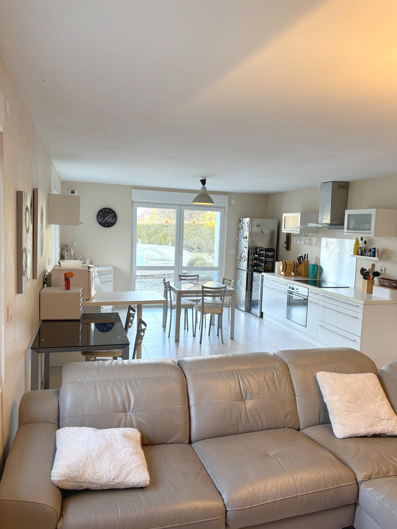 Independent Housing in Renovated Farmhouse – 6 Rooms with Pool 5