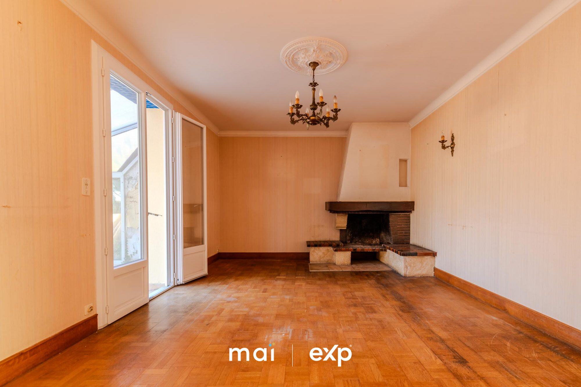 Family Home with 5 Bedrooms — Étel, 3 Minutes from Town Center and the Ria 3