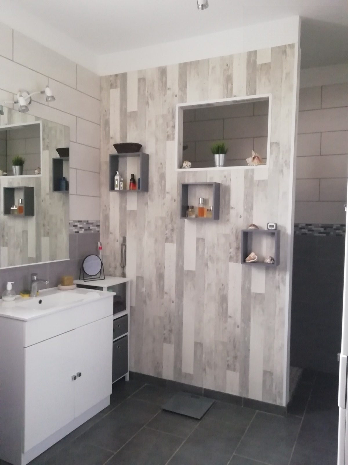 Maison 8 pièces 241 m² · à Saint-Geniès-de-Comolas · 241 m² · 476 500 €