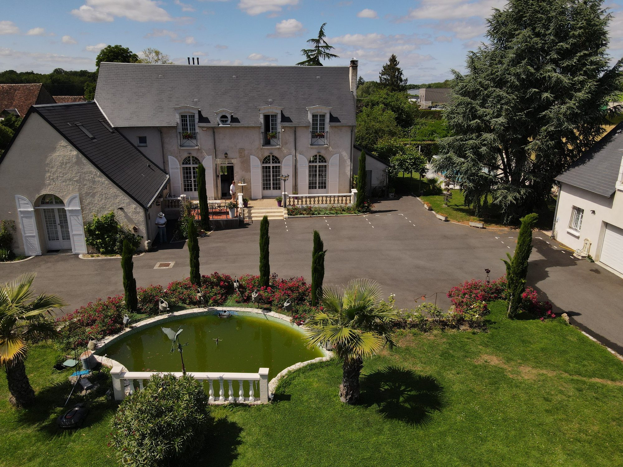 Maison à vendre à Charentilly, 320 m²