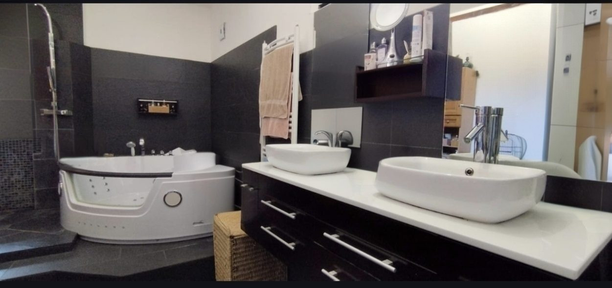 Maison à vendre à Lalandelle, 185 m²