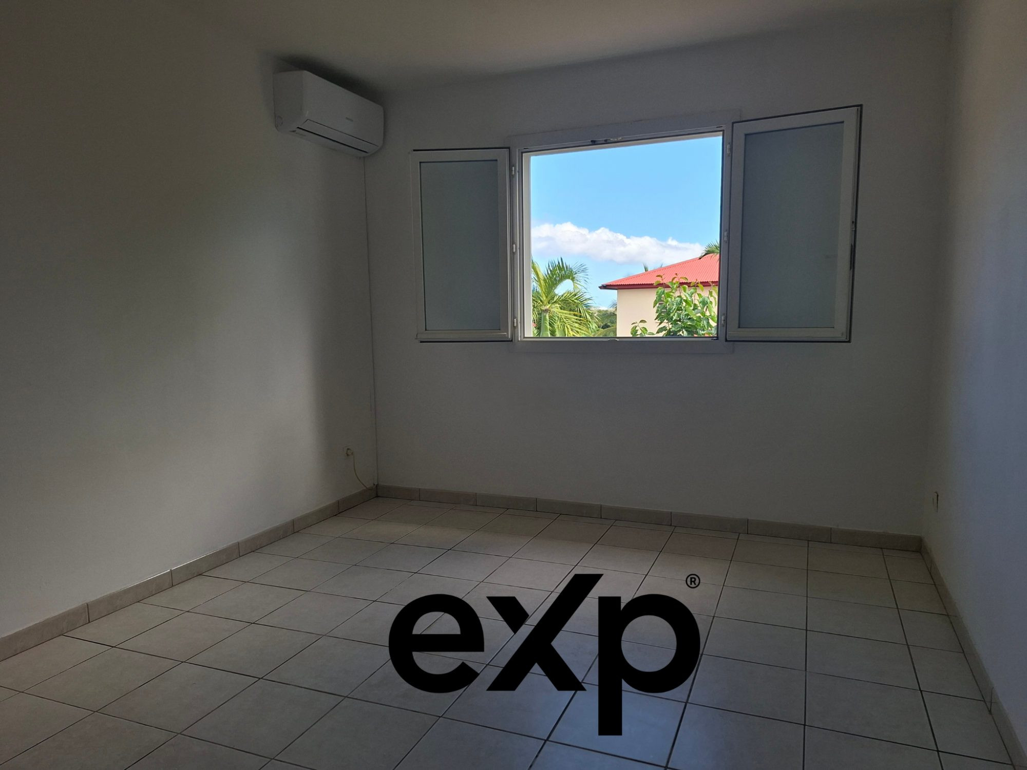 VILLA T4