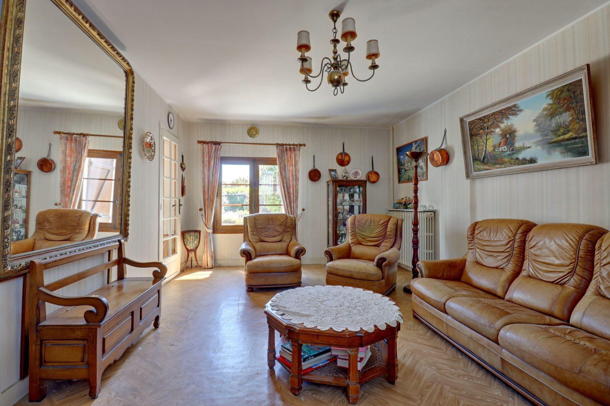 Maison à vendre à Pierres, 150 m²