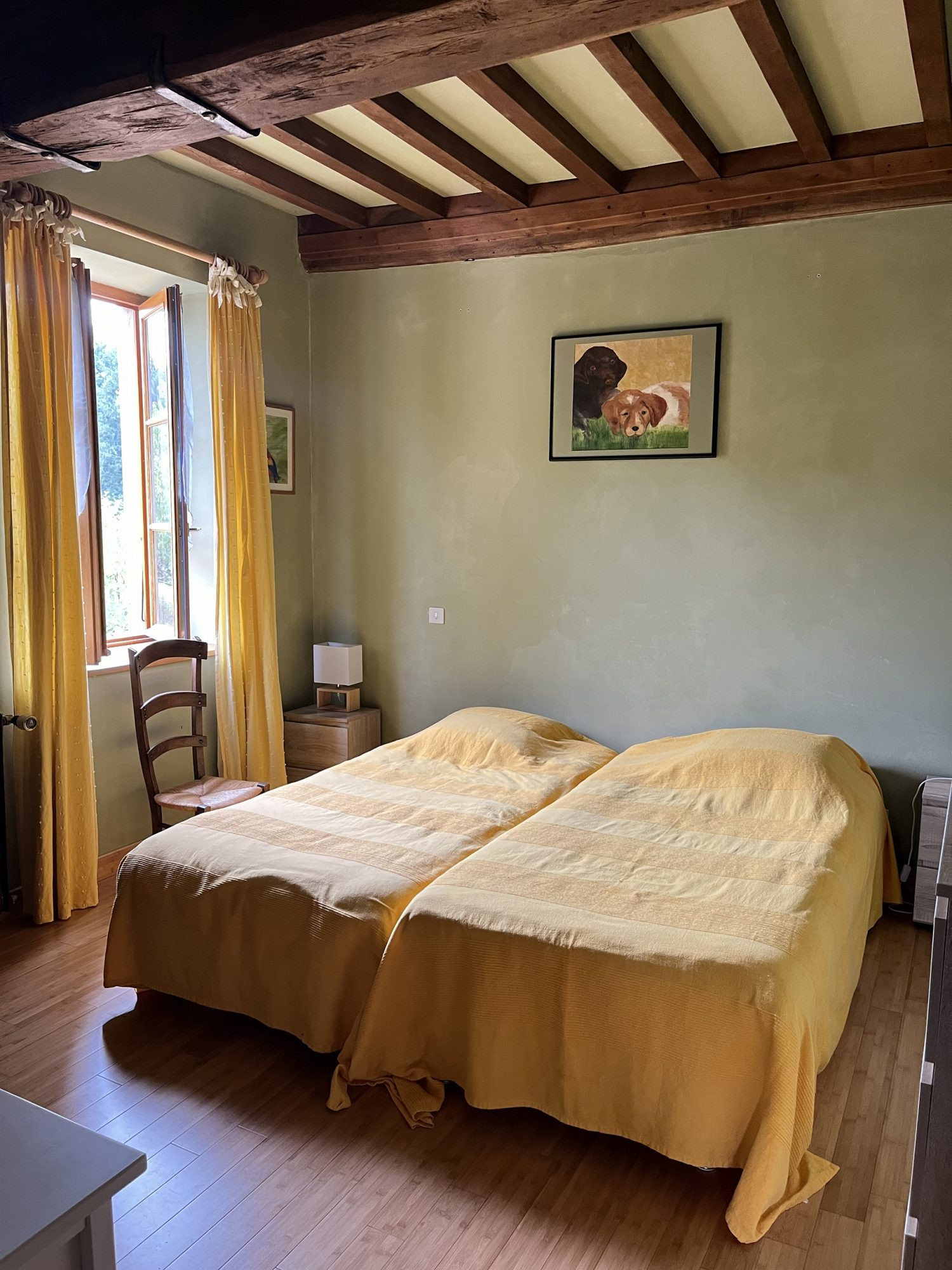 Belle batisse XIXème, avec dépendances, piscine, terrain de 3 ha