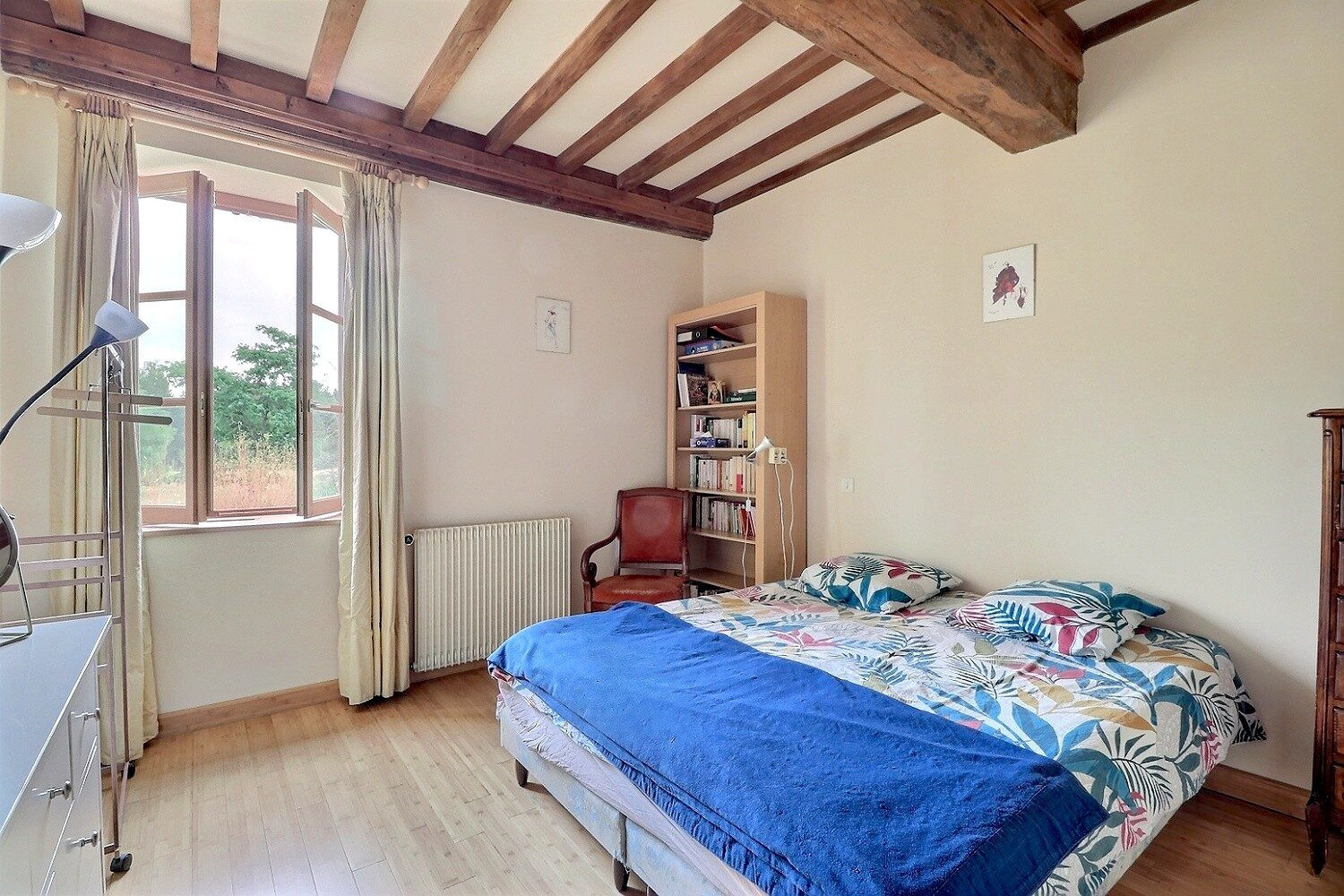 Maison à vendre à Sivignon, 470 m²