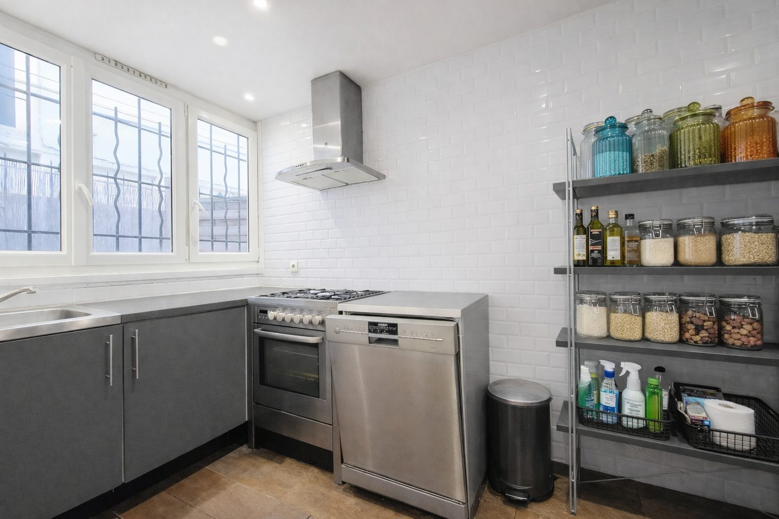 Grand triplex - 85m2 - Renoir district-Metro in Asnières-sur-Seine 4