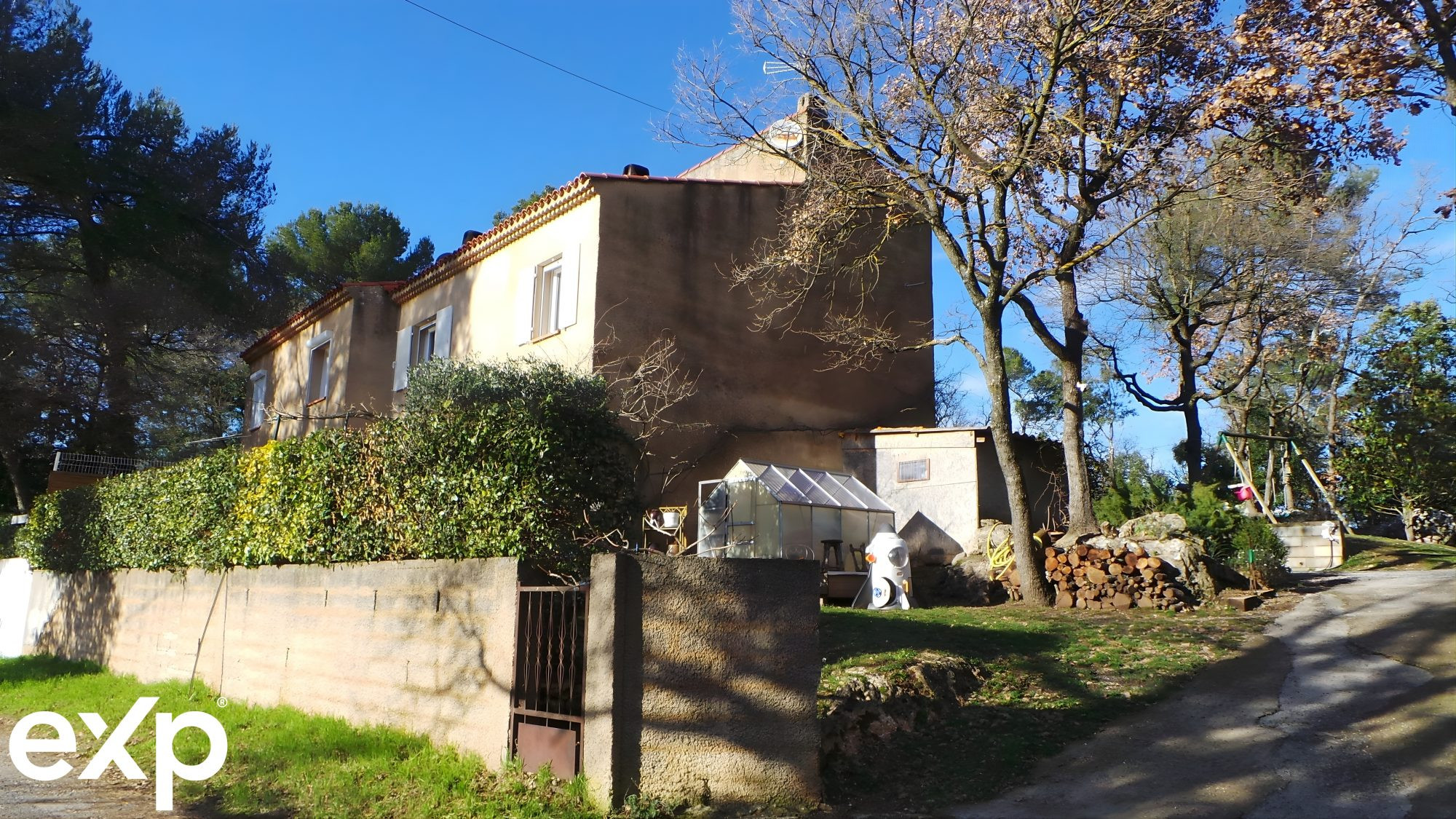 Maison à vendre à Rougiers, 152 m²