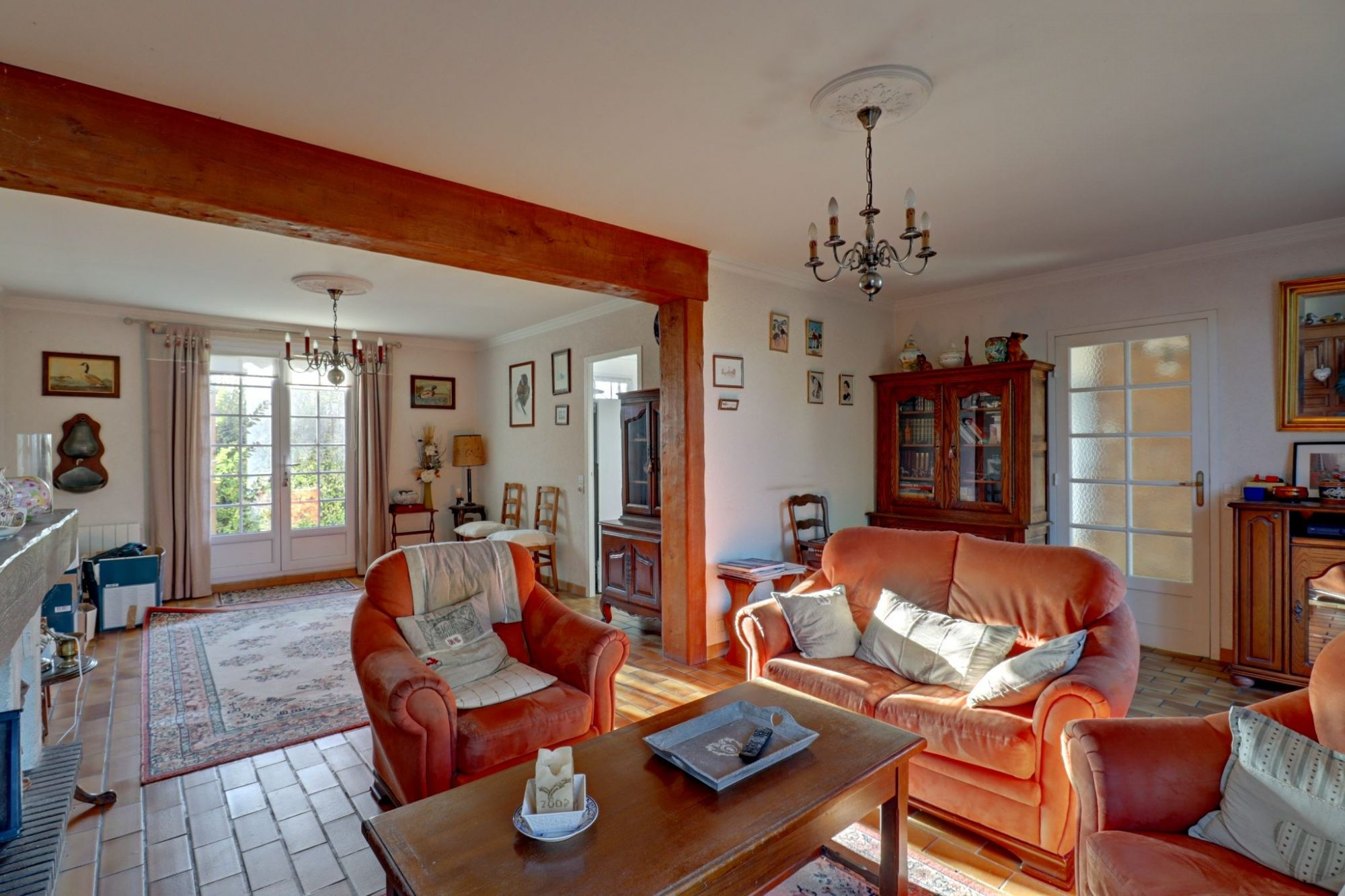Maison 5 pièces, 4 chambres et sous sol total