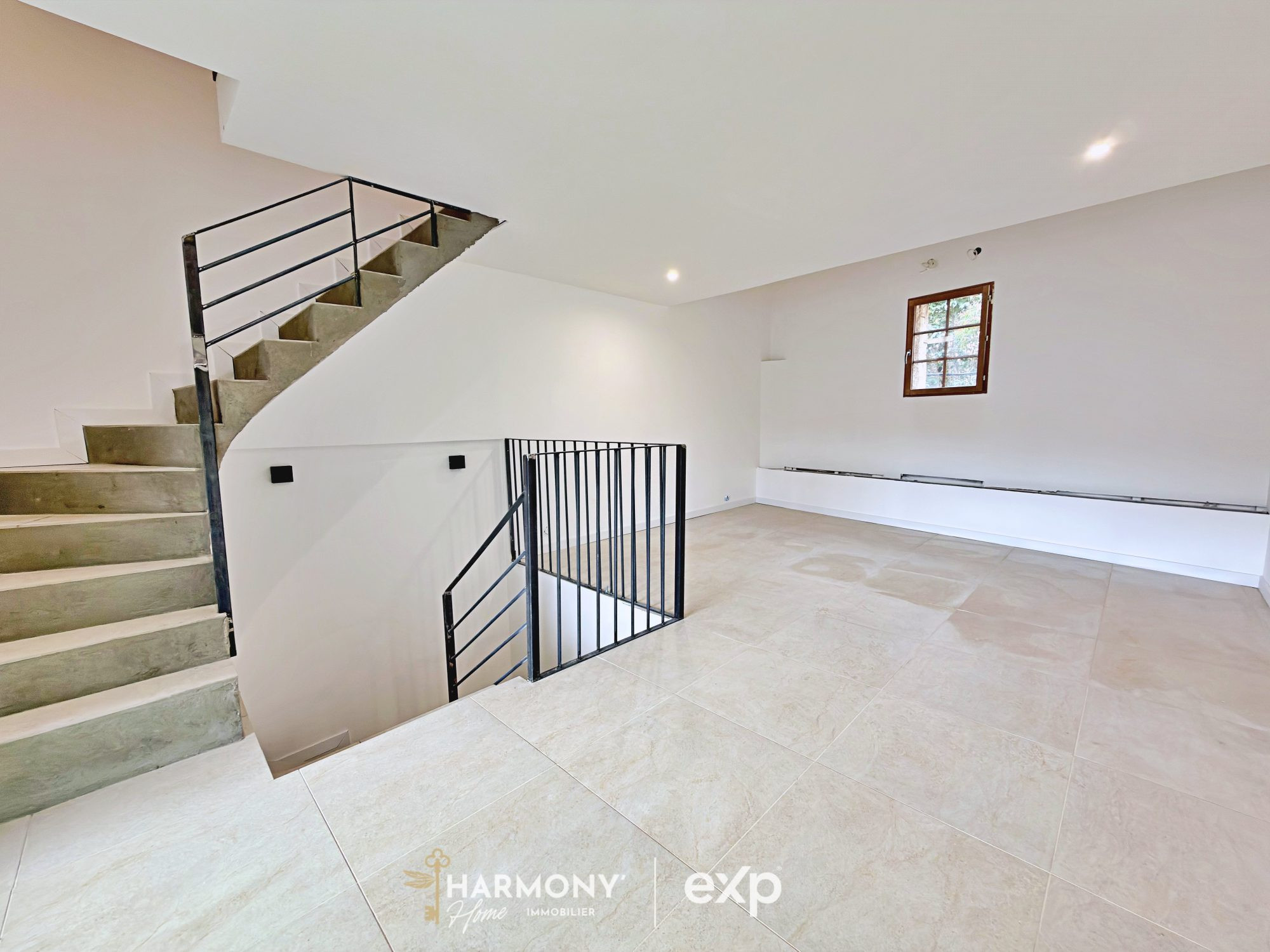 Maison de village Mitoyenne 2 côtés - 105 m² - Rénovée en 2026