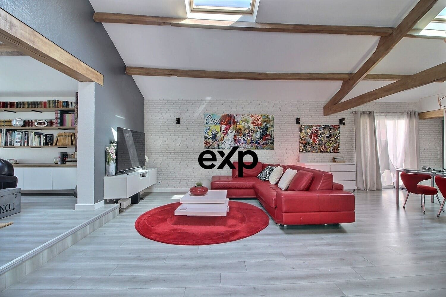 Single-Story House of 210 m² 5