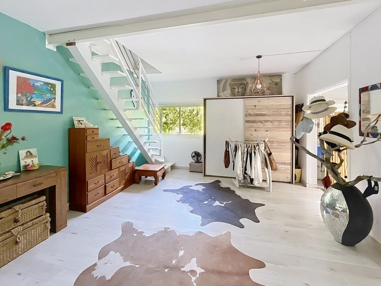 Maison 5 pièces 160 m² · à Saint-Leu · 160 m² · 997 500 €