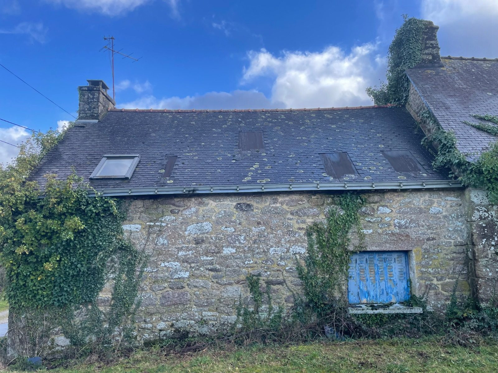 Stone house to renovate 5