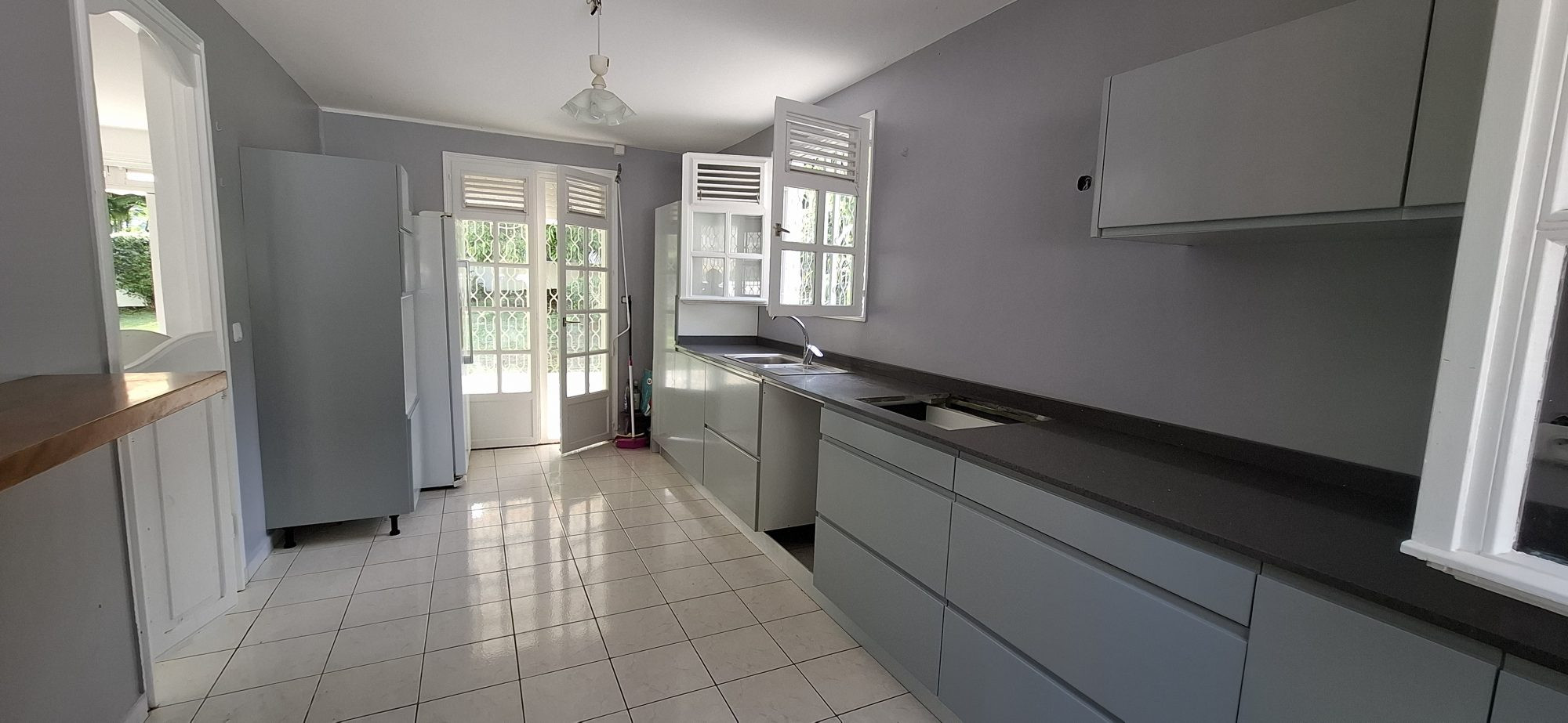 Maison à vendre à Le Gosier, 180 m²