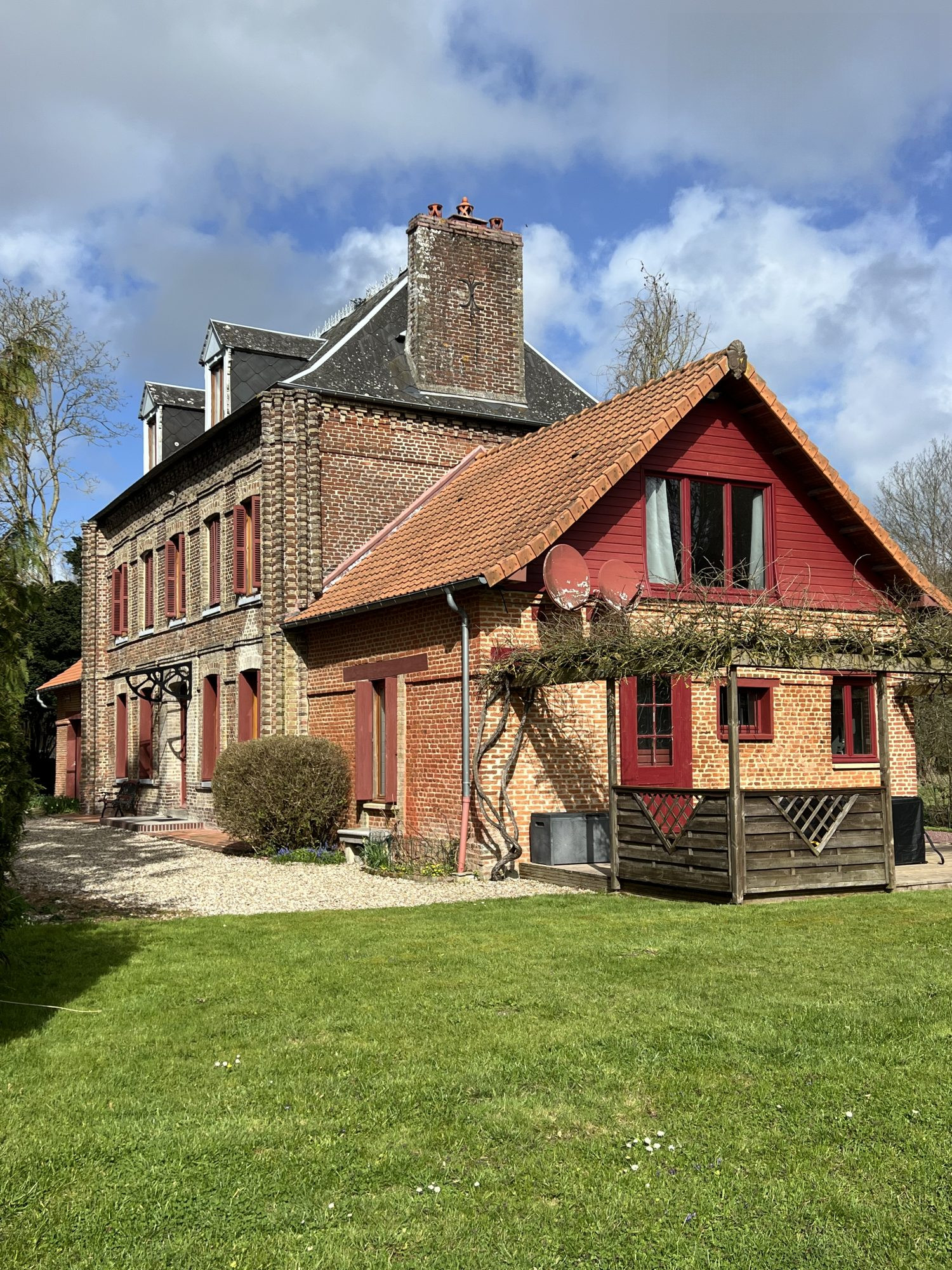 Maison à vendre à Longueville-sur-Scie, 248 m²