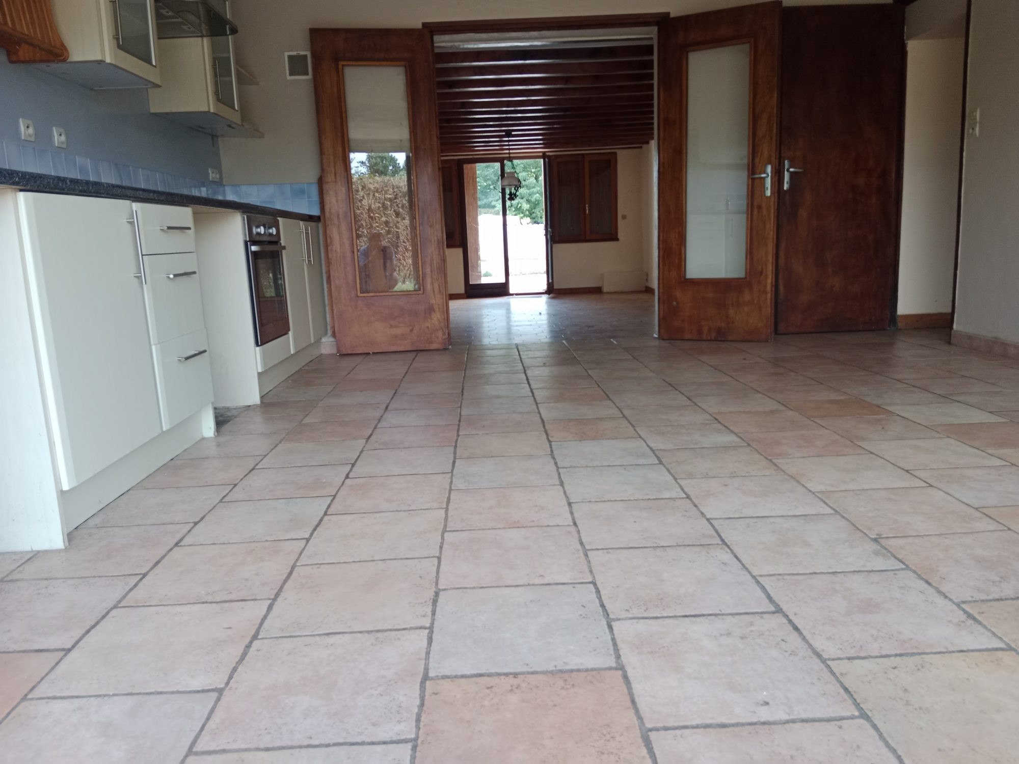 Maison à vendre à Usson-du-Poitou, 138 m²