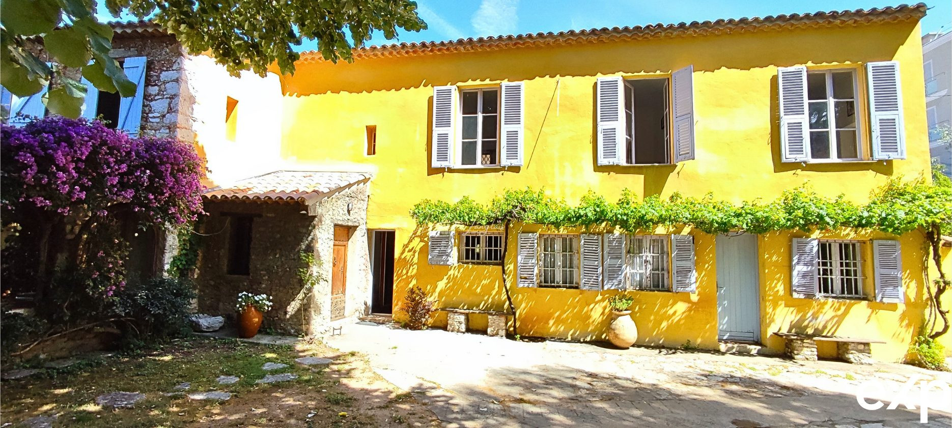 Maison dans Saint-Laurent-du-Var