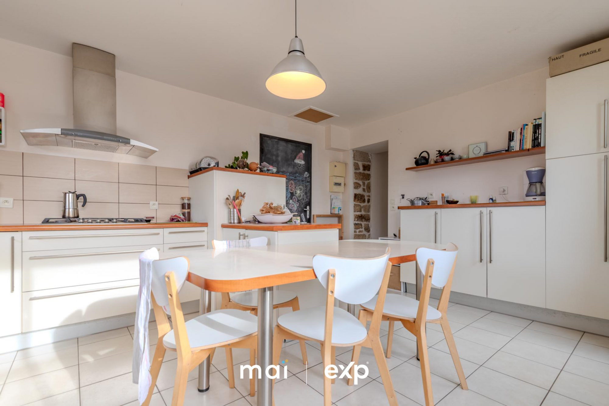 House for sale in Étel, 156 m²