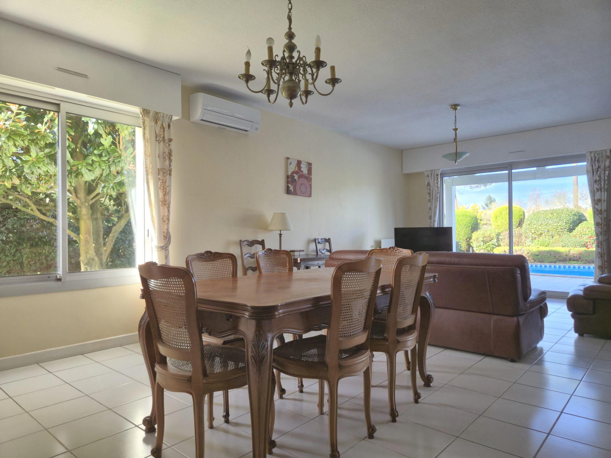 Maison 4 pièces 148 m² · à Pessac · 148 m² · 649 950 €