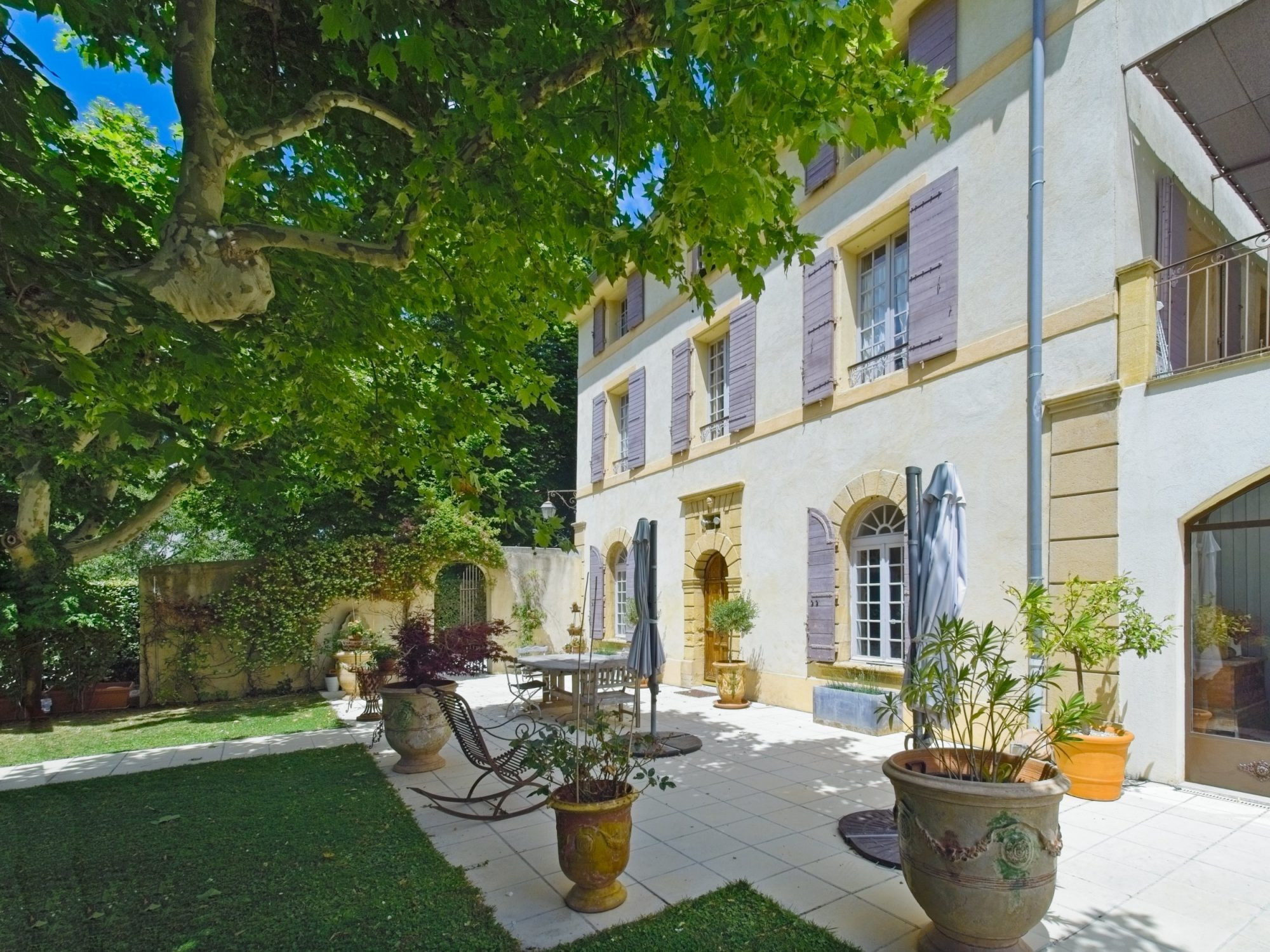 Maison à vendre à Aix-en-Provence, 300 m²