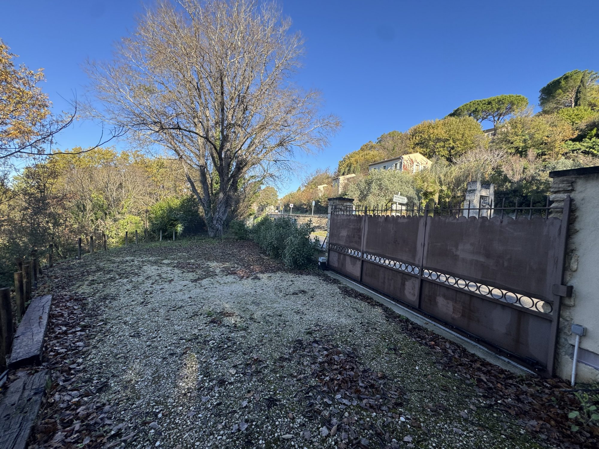 Property with panoramic views and potential buildable extension land 5
