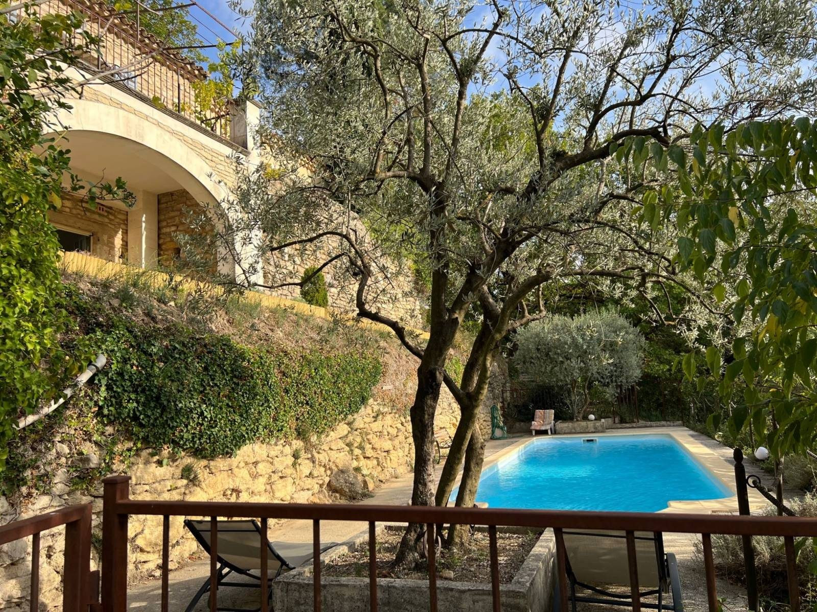 Property with panoramic views and potential buildable extension land 3