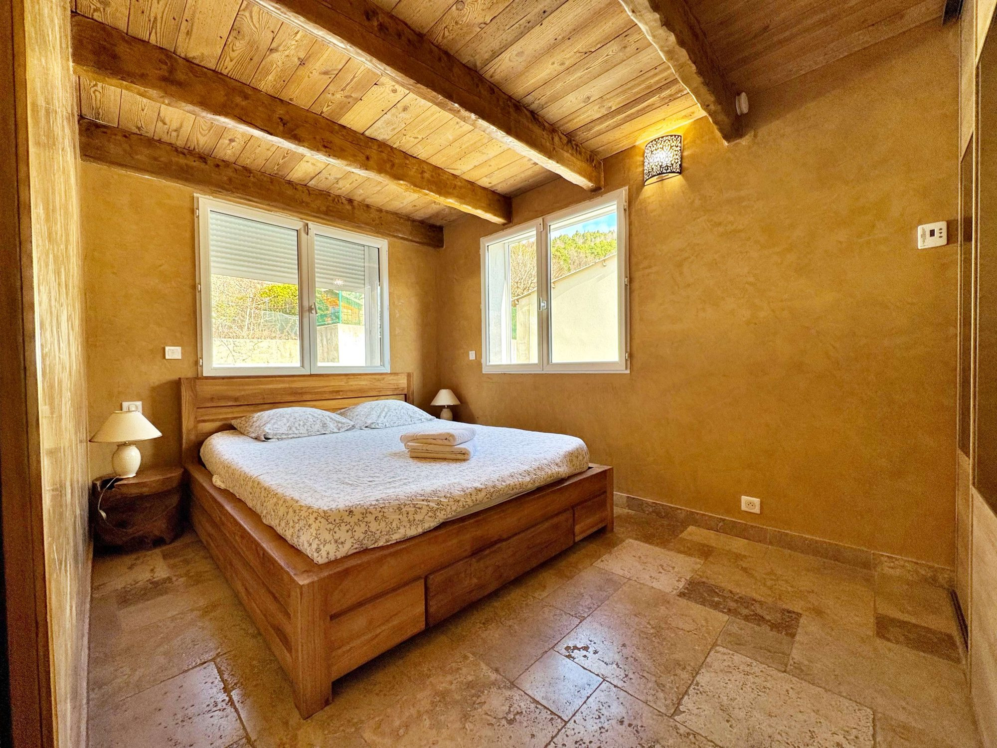 House in Peyroules 4