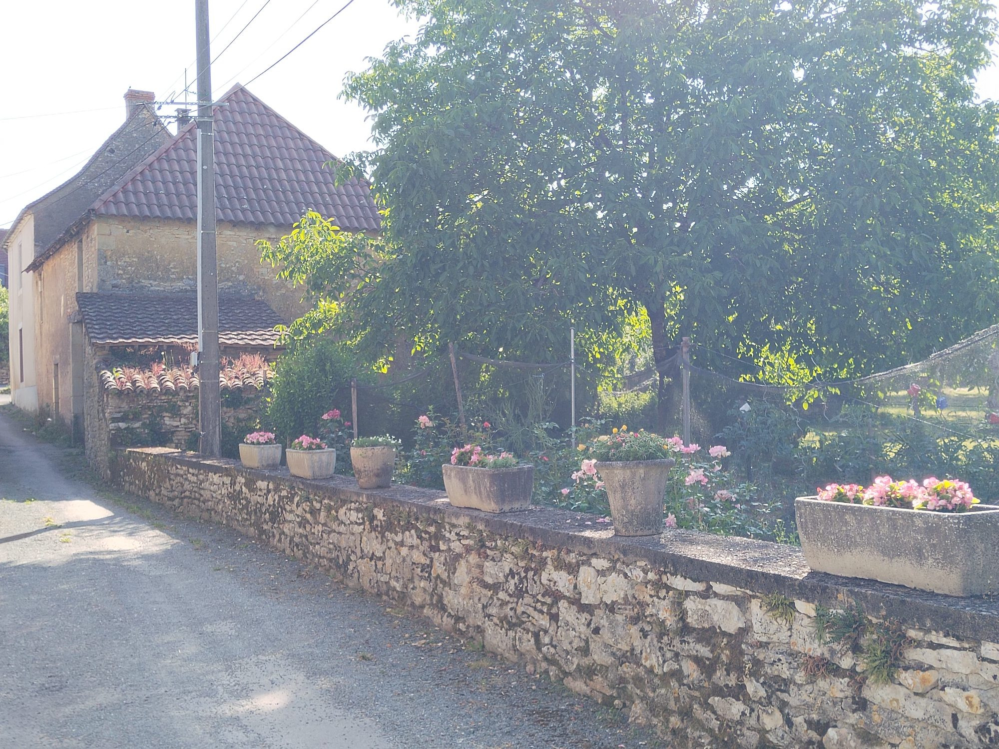 Ensemble immobilier de caractère – Maison + grange en pierre à fort potentiel ( 2 mandats distincts)
