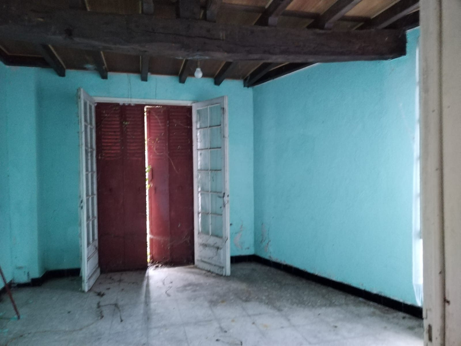 HOUSE TO RENOVATE 3