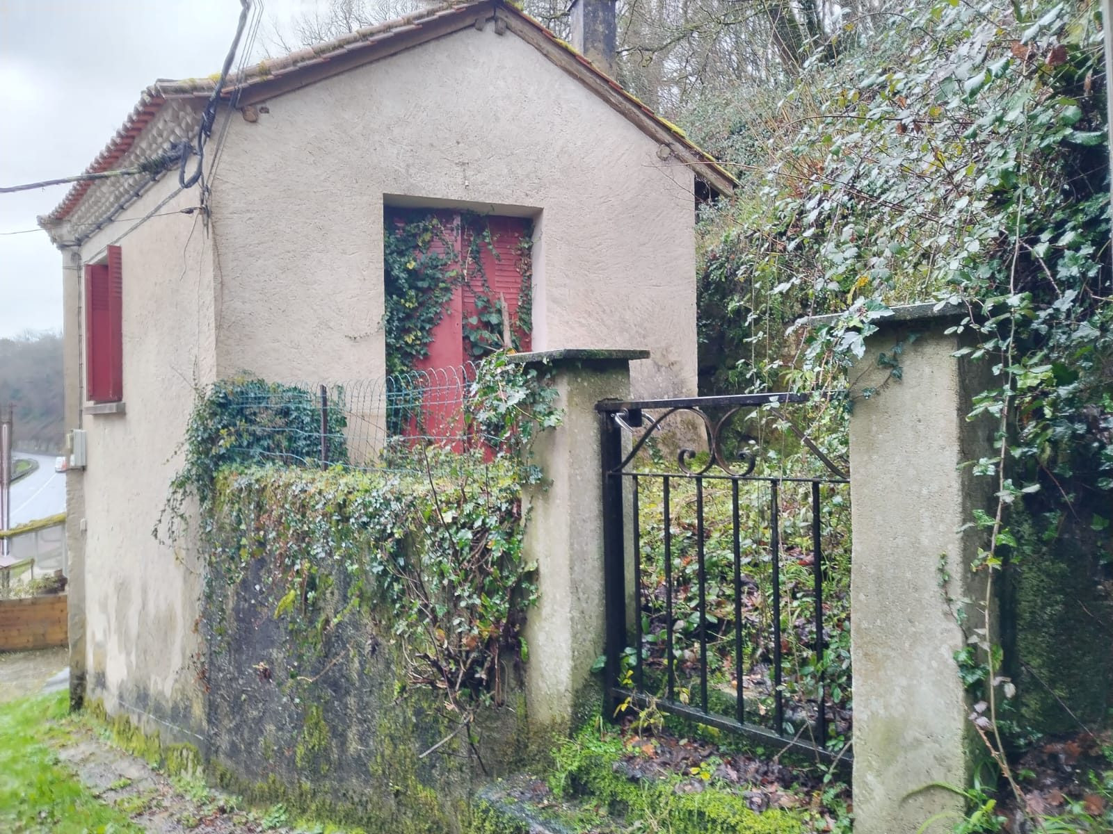MAISON A REHABILITER