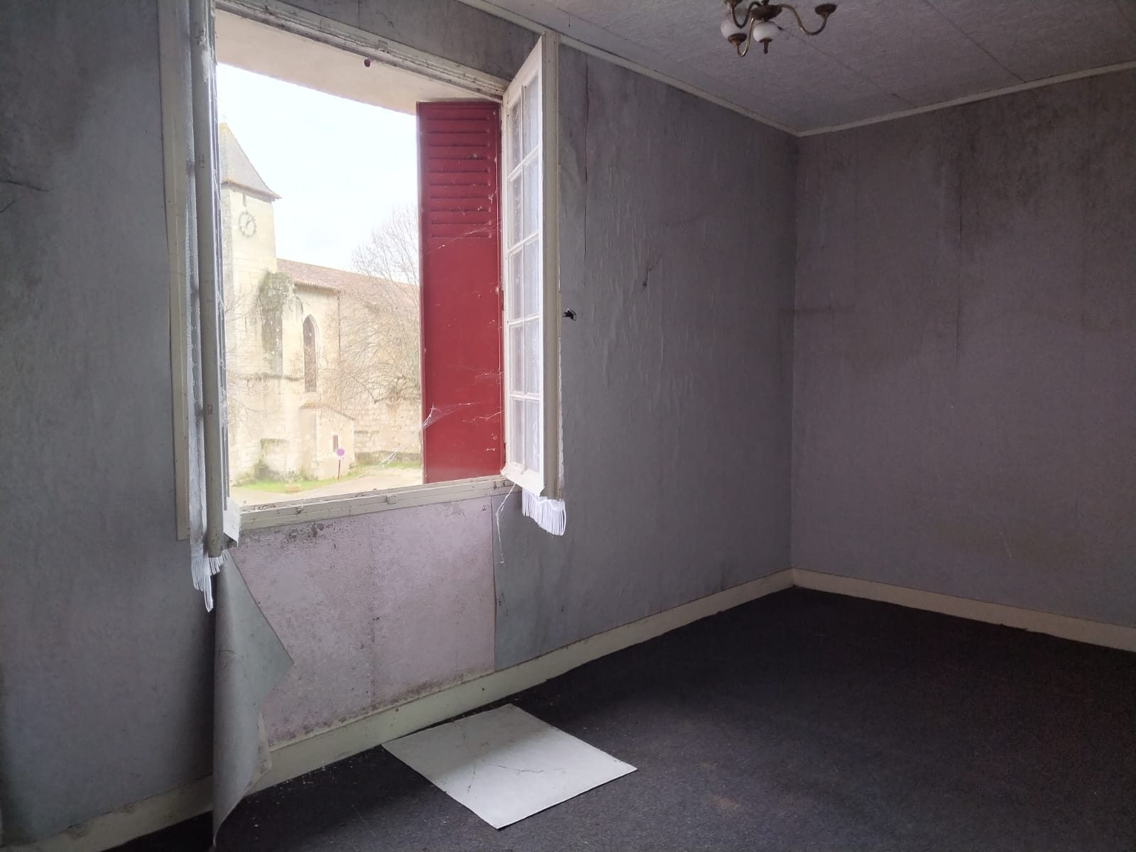 MAISON A REHABILITER