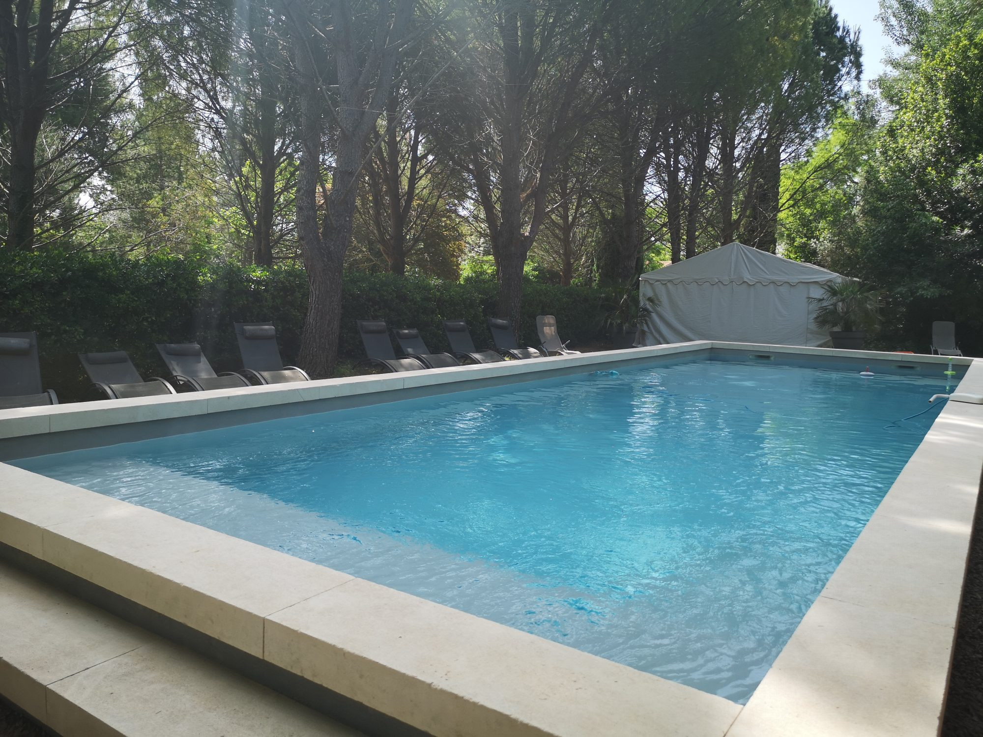 Maison 16 pièces 500 m² · à Entraigues-sur-la-Sorgue · 500 m² · 1 690 000 €