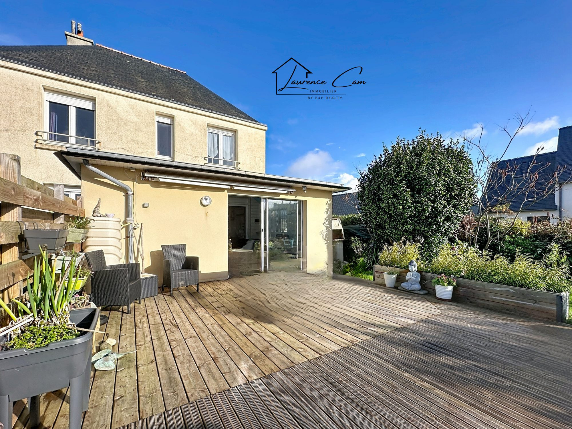 Landéda – Maison familiale avec jardin clos, bourg et port à pied