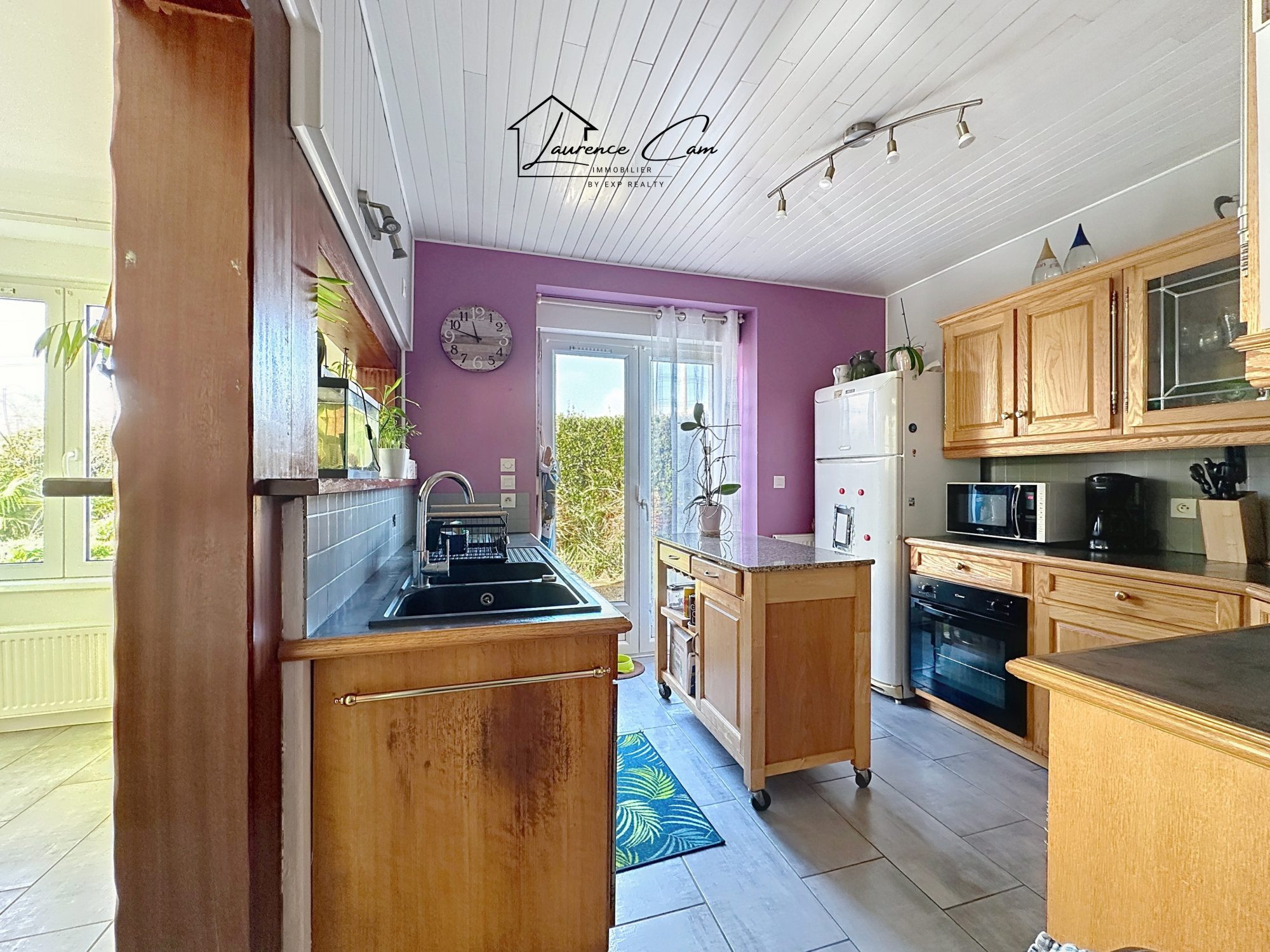 Landéda – Maison familiale avec jardin clos, bourg et port à pied
