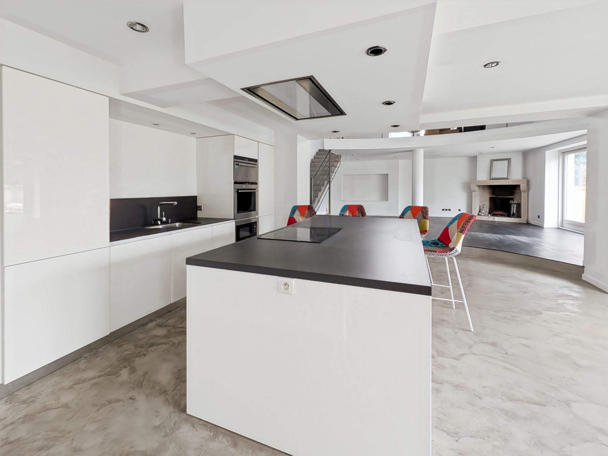 House for sale 7 rooms with swimming pool garage 4