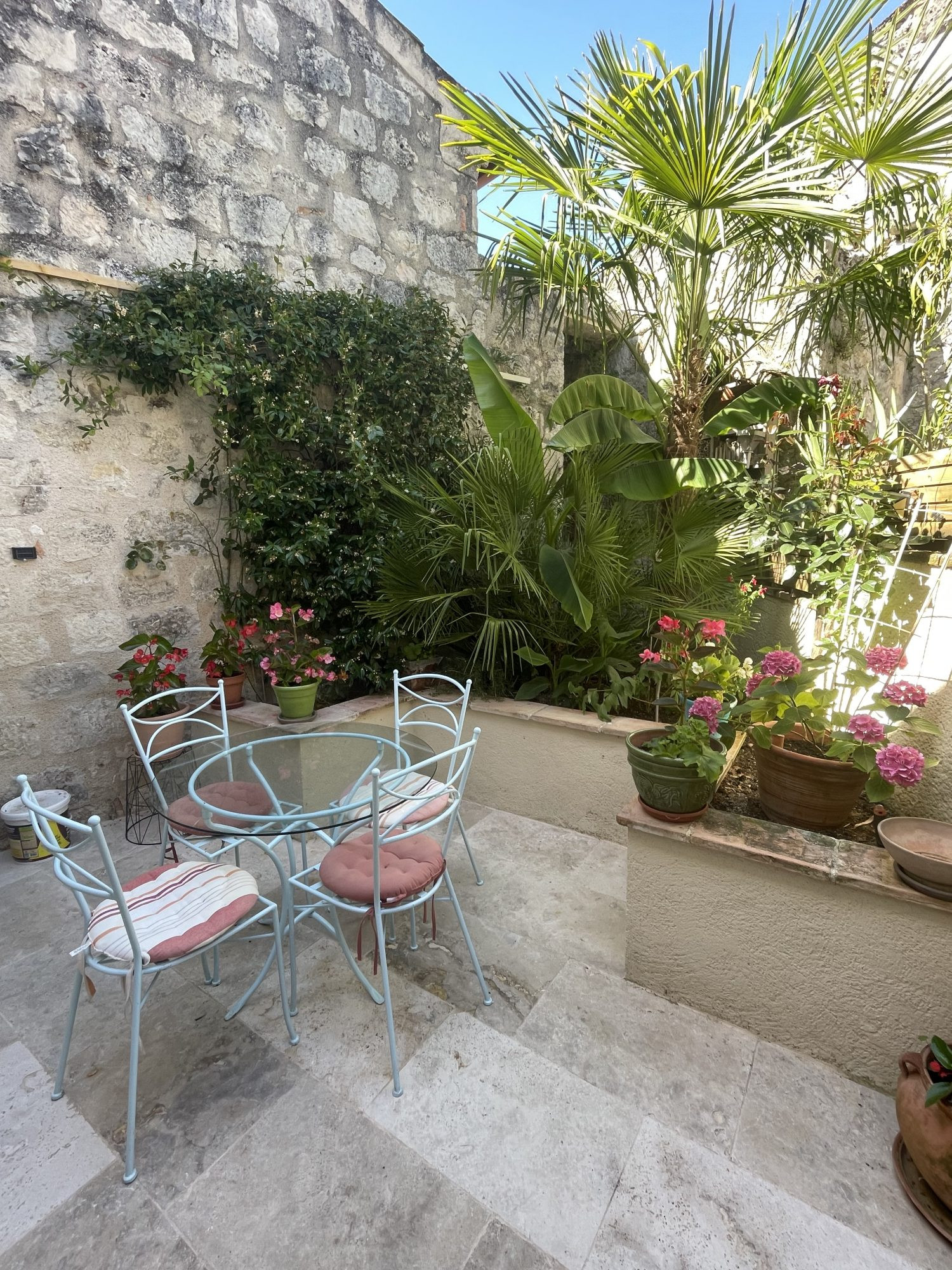 Maison de village en pierre