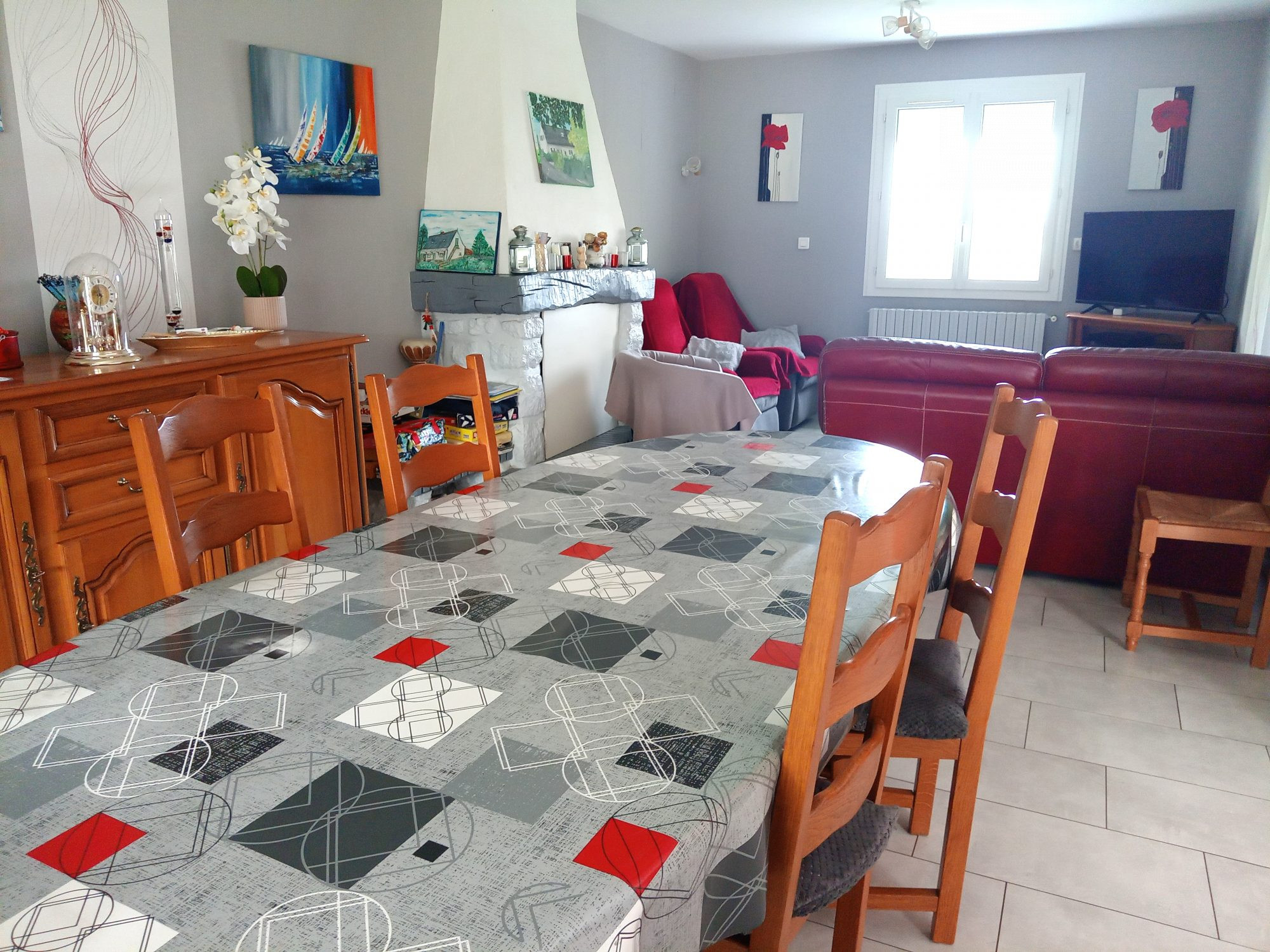 HOUSE FOR SALE - 137 M² - MÉSANGER 3