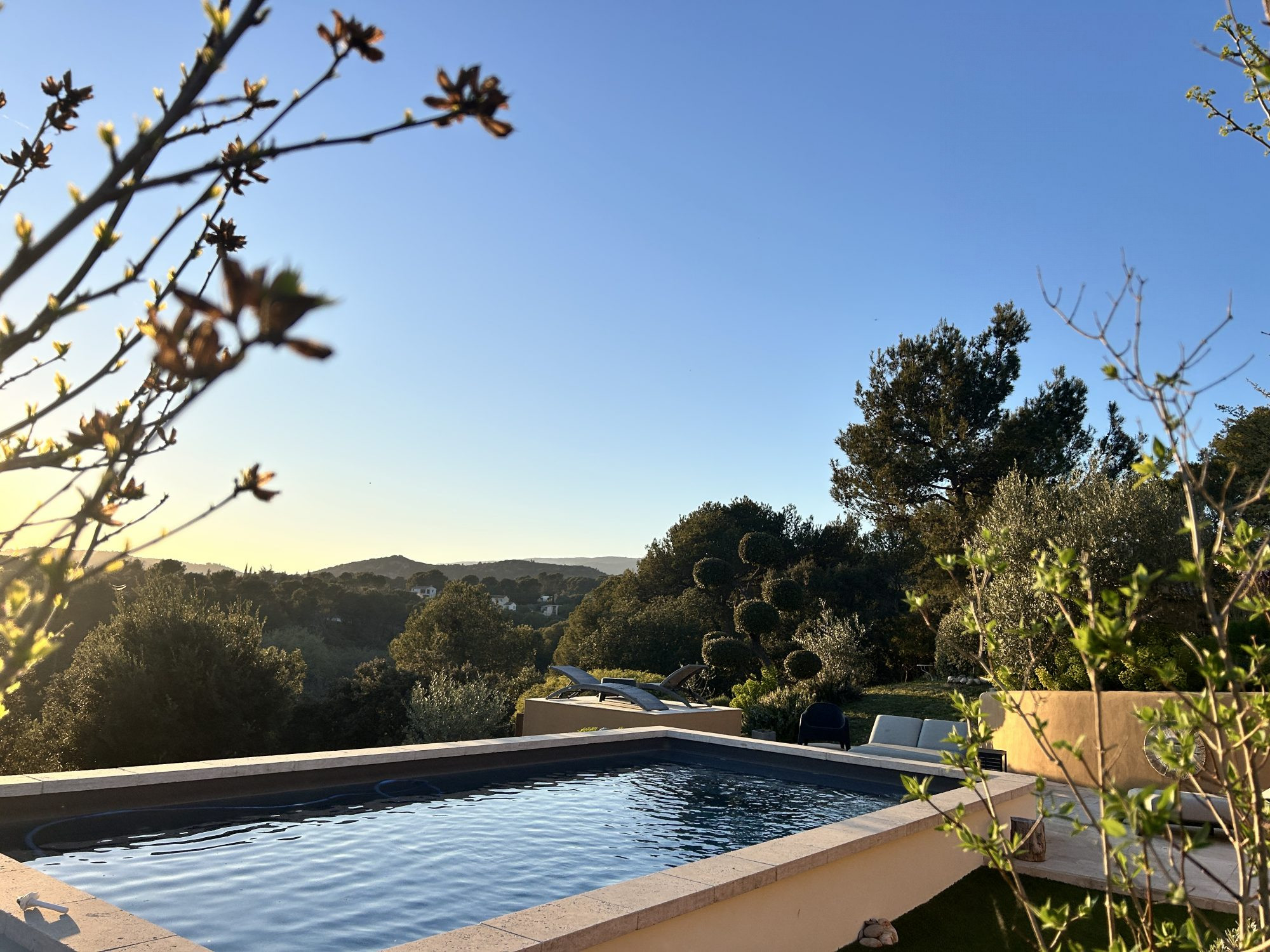 Proche Golf Pont Royal ,au coeur du Luberon, Maison avec vue féérique