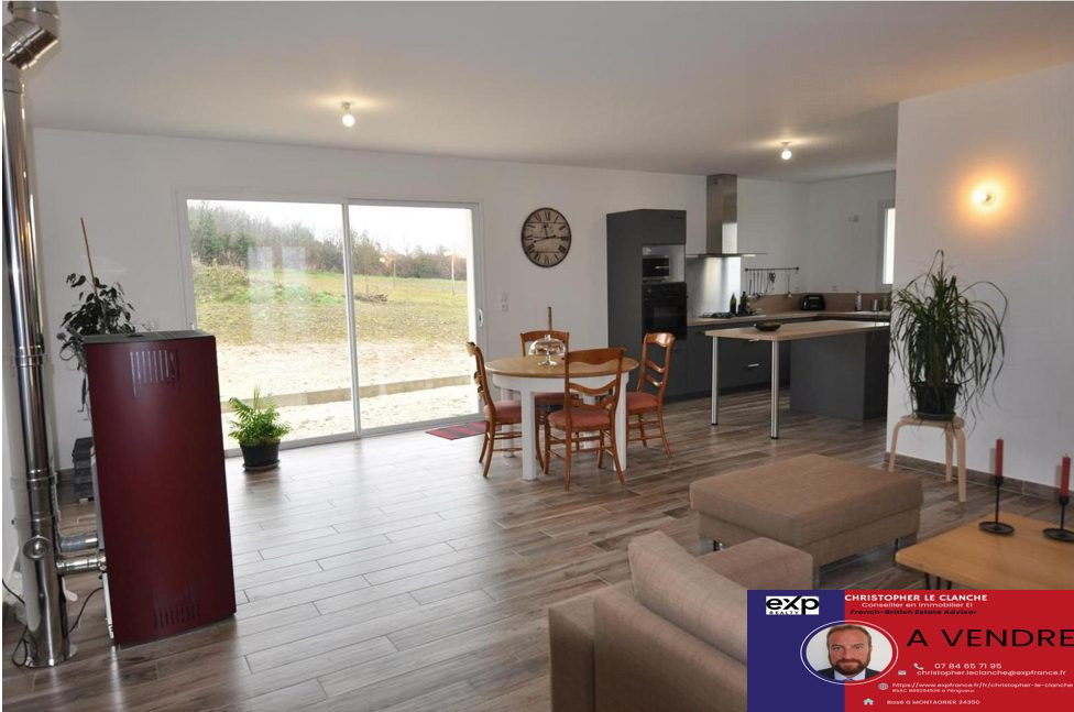 Superbe pavillon de plain pied de 2017, trois chambres, 1795 m² de terrain, au calme et superbes vues
