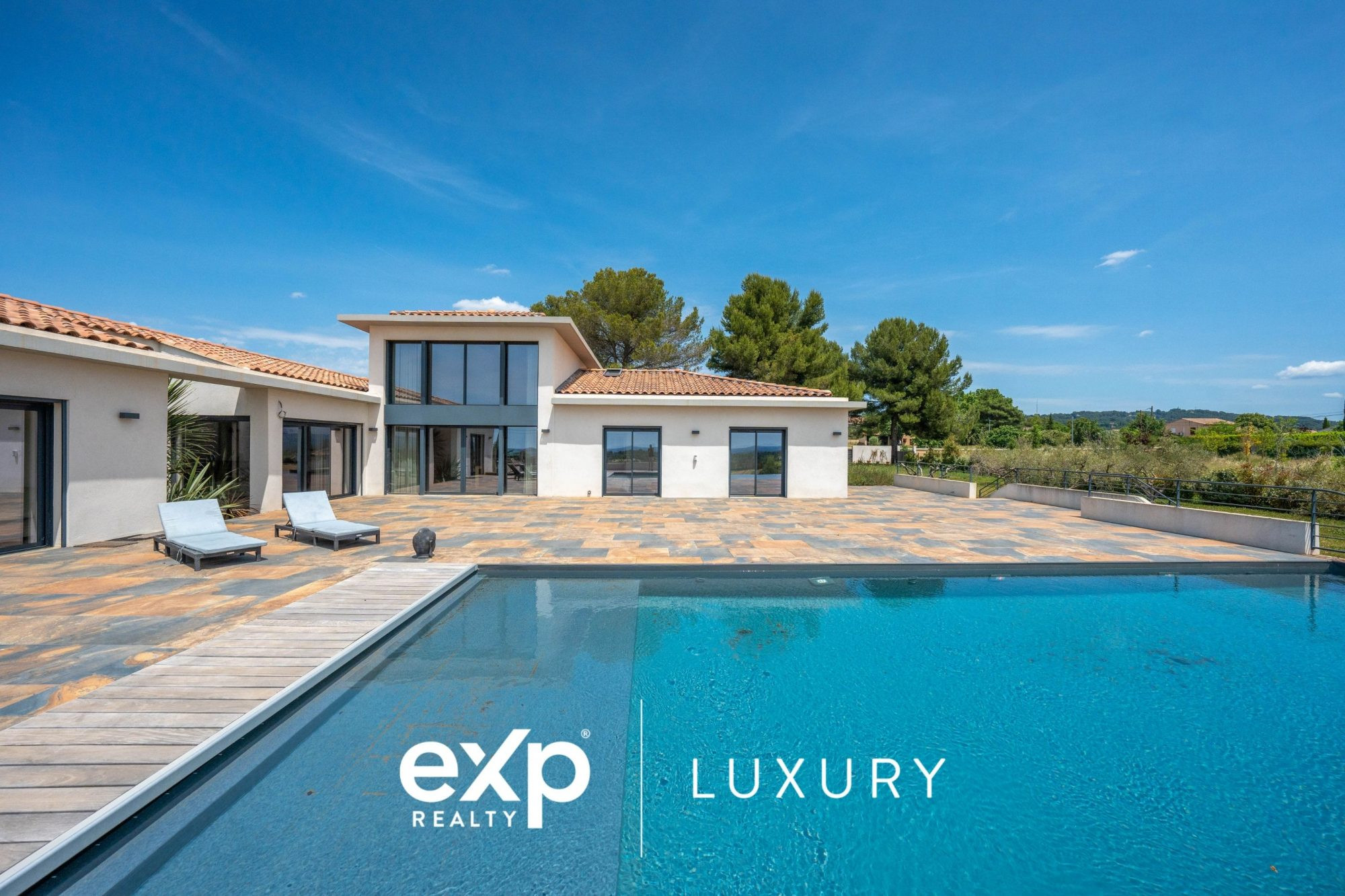 AIX EN PROVENCE - 10 MIN DU CV - GOLF SET CLUB