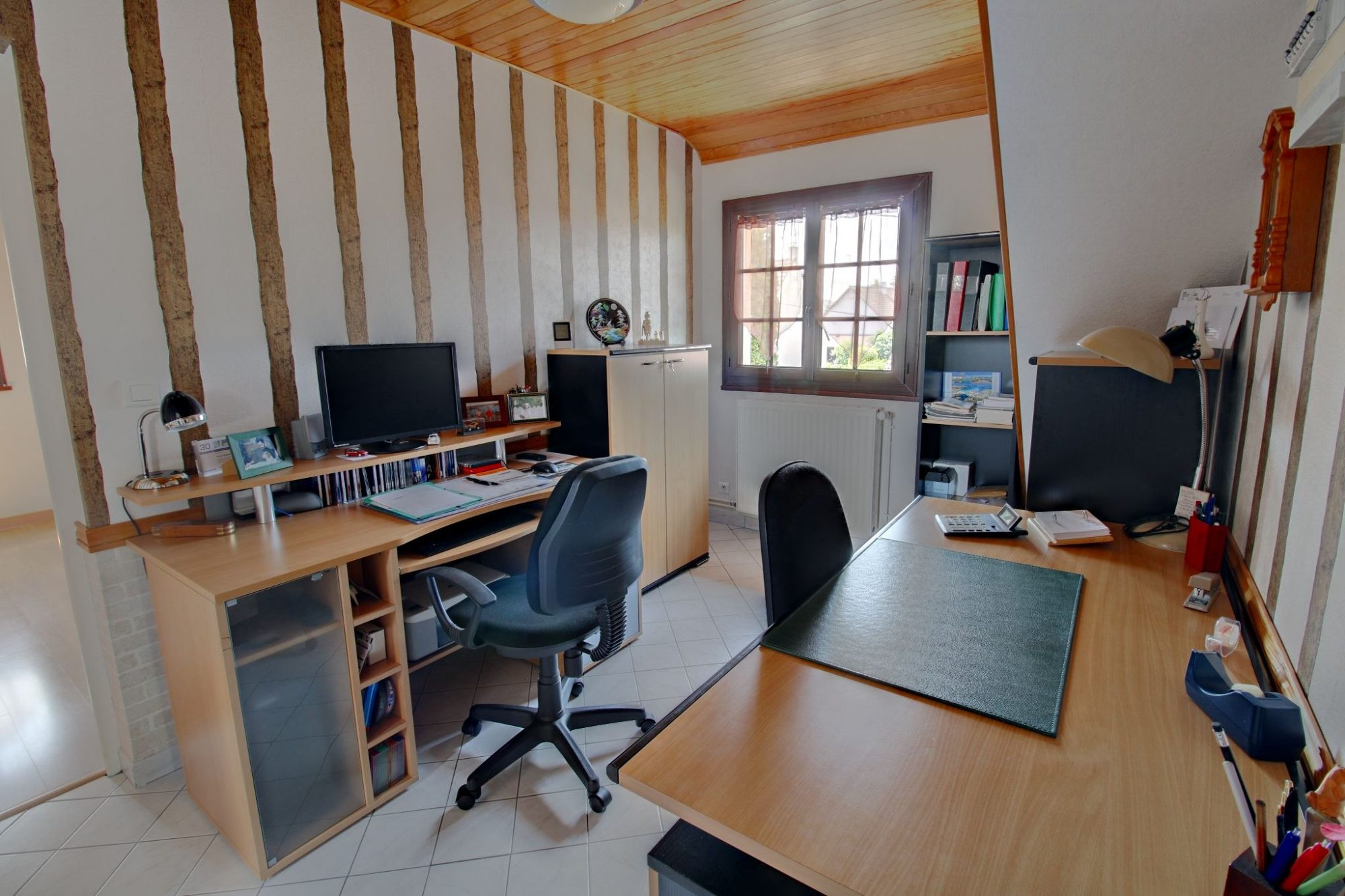 Maison 6 pièces 127 m² · à Chartainvilliers · 127 m² · 299 000 €