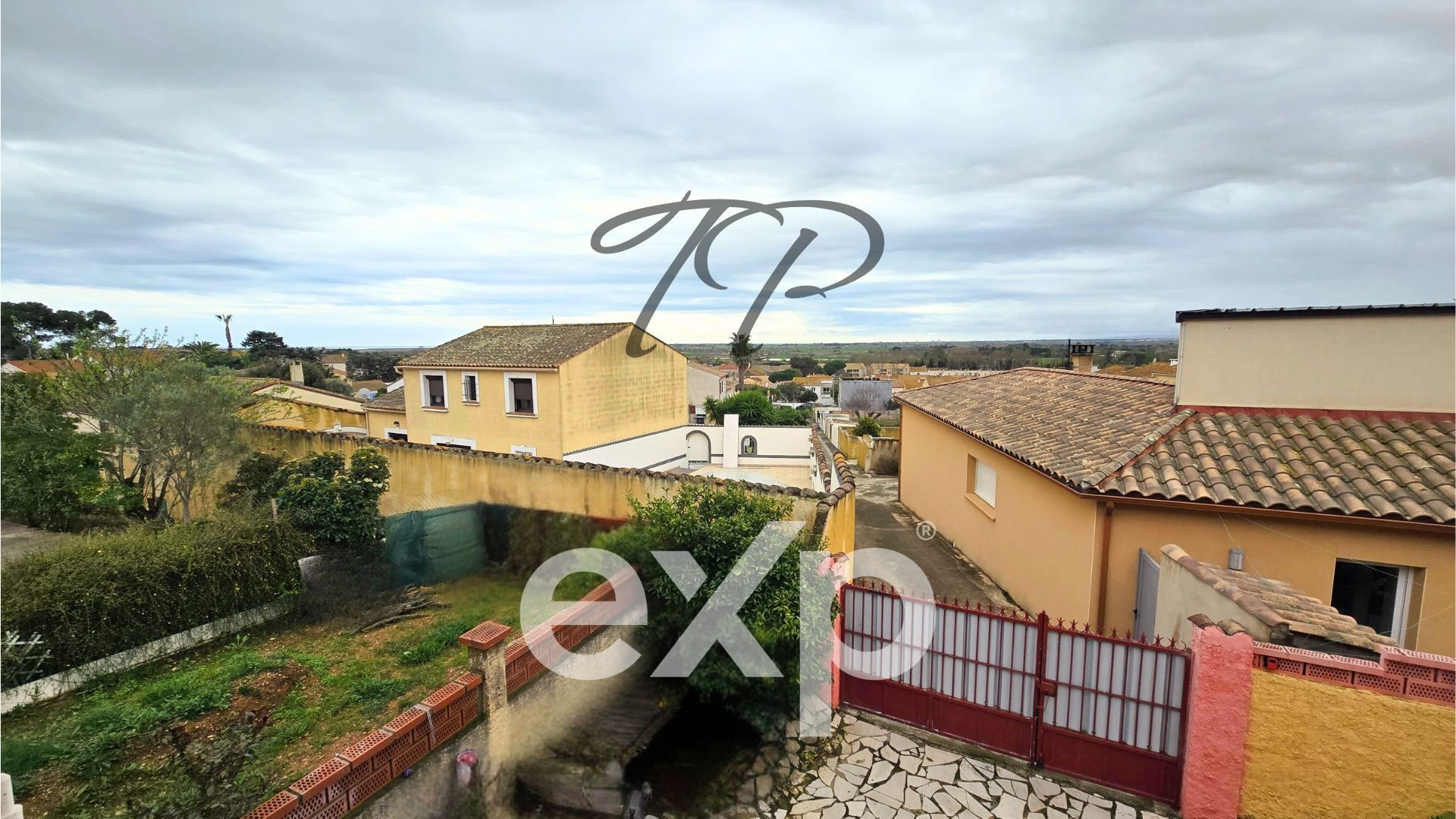 VILLA T5 SUR HAUTEUR DE PORTIRAGNE