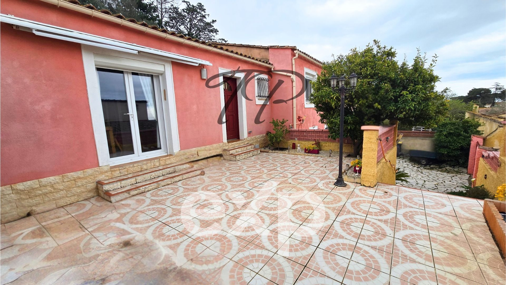 T5 VILLA ON ELEVATED POSITION IN PORTIRAGNE 5